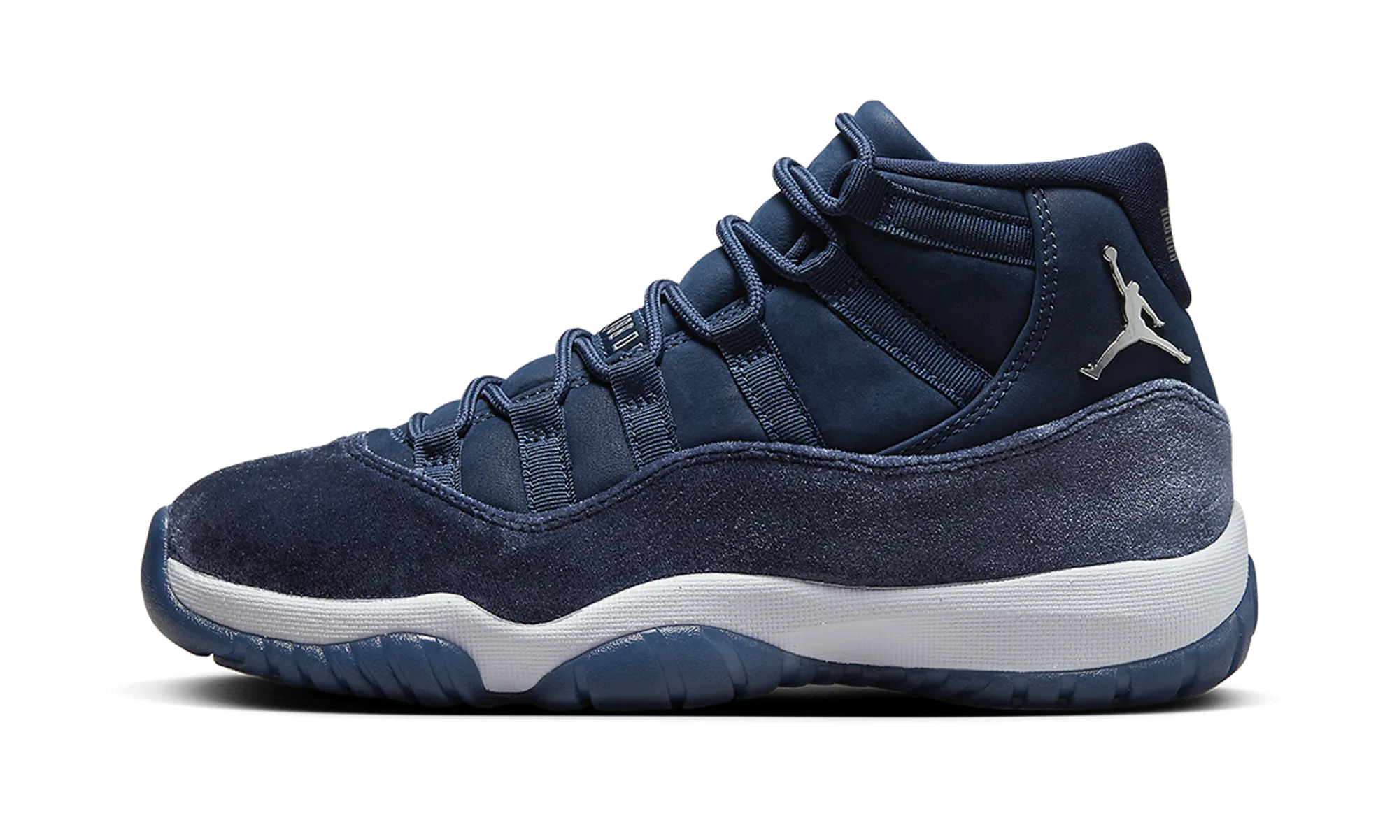 AIR JORDAN 11 VELVET WMNS "Midnight Navy" Supportive Collar Stability frame