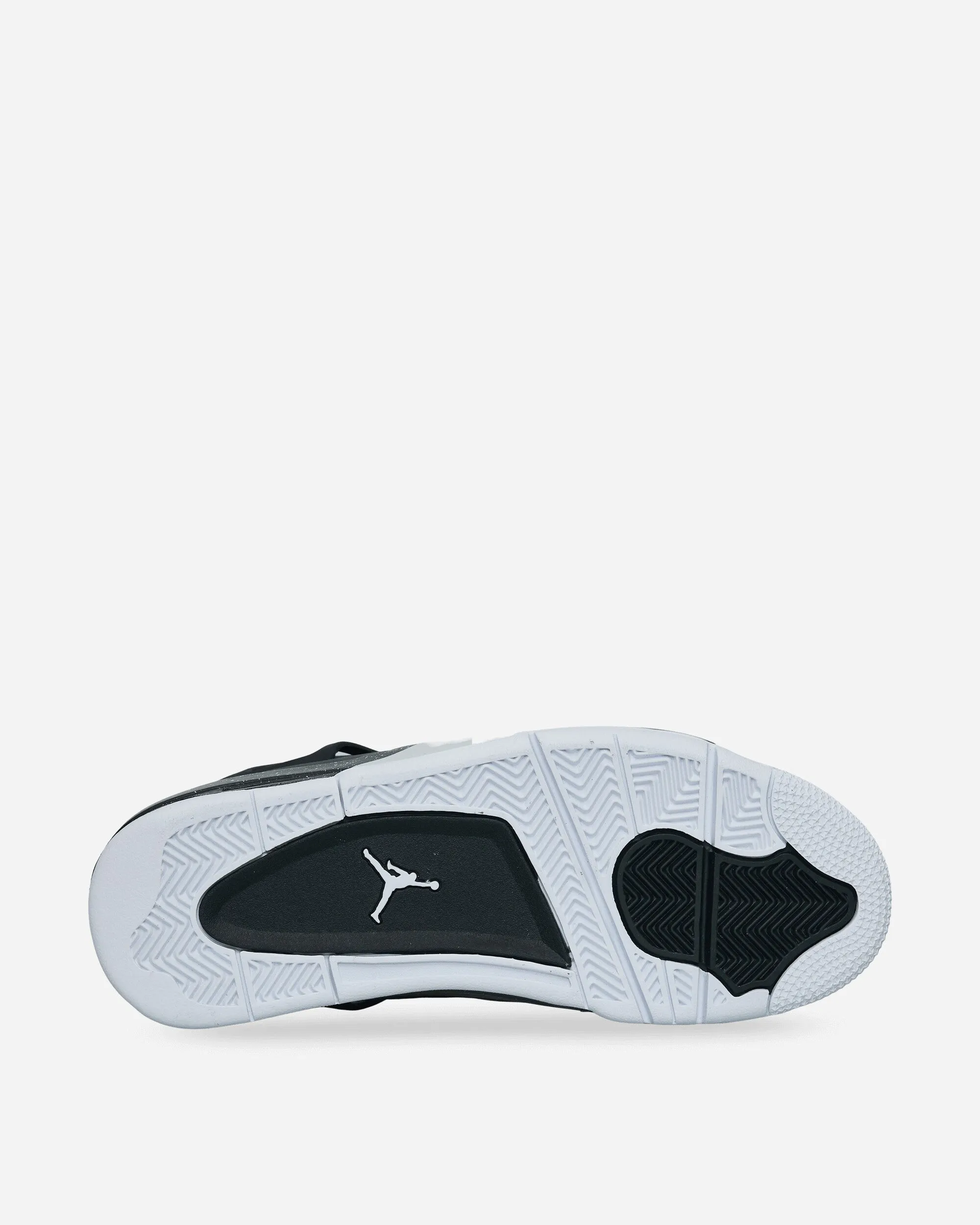 Ultimate look Wide Base Design Air Jordan 4 Sneakers Fear