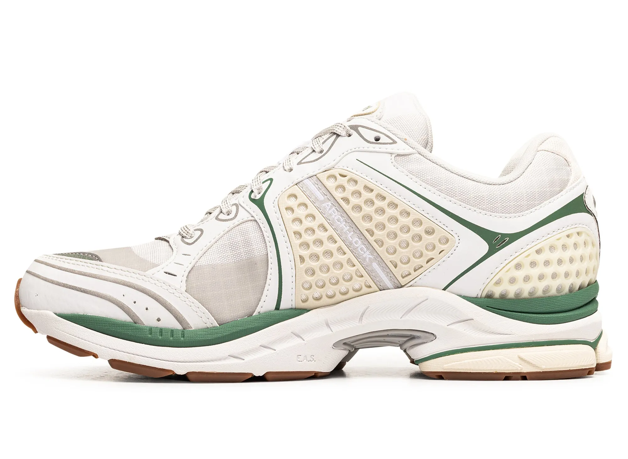 Injury Safe Firm Edge Saucony Progrid Triumph 4
