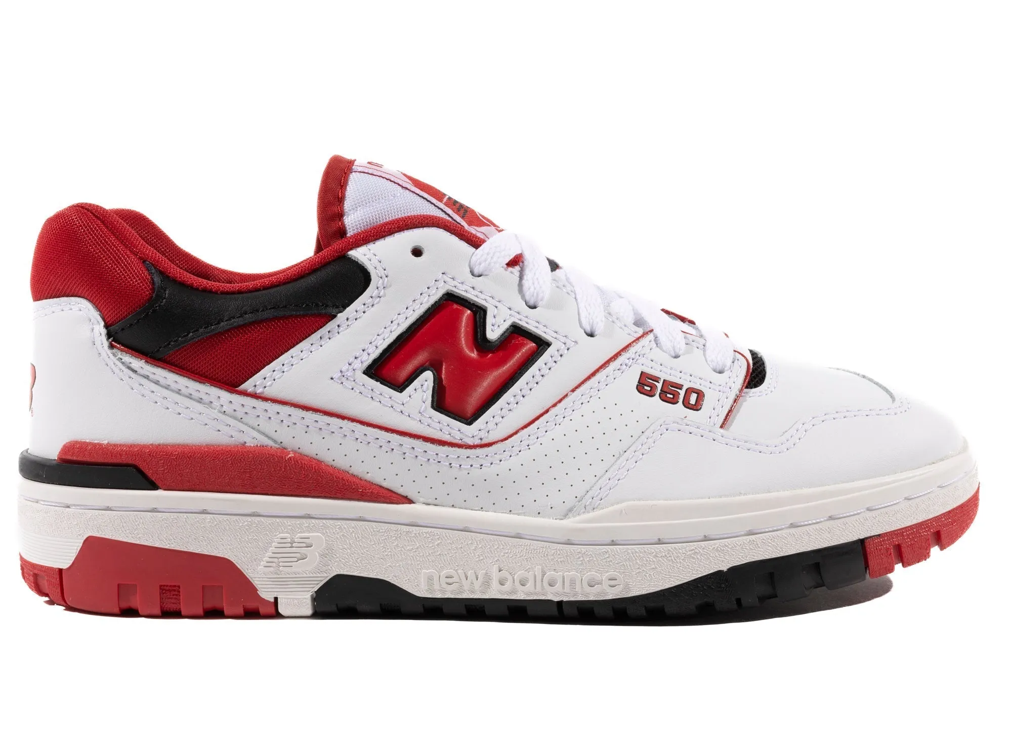Outdoor Fun Chic Fit New Balance 550