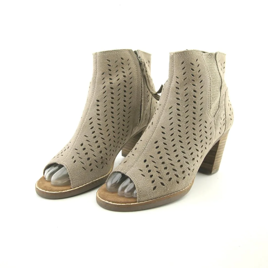 Easy return TOMS .