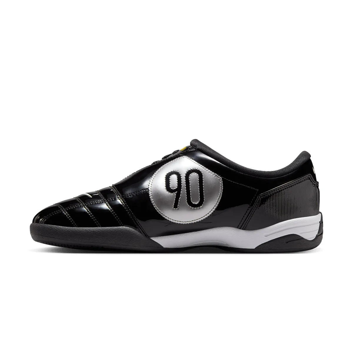 Total 90 III 'Black White' Comfortable Wear
