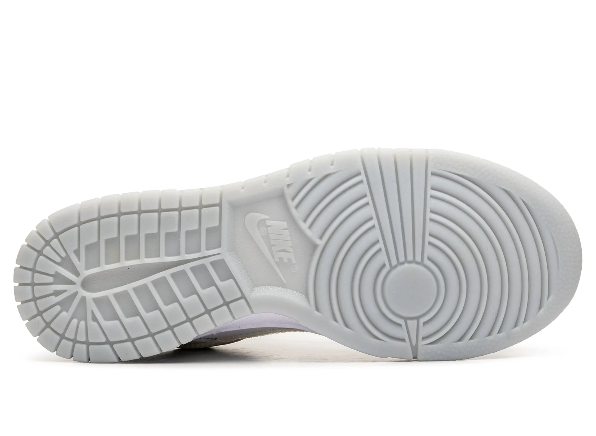 Trend-setting silhouette hikers' durability Women's Nike Dunk Low