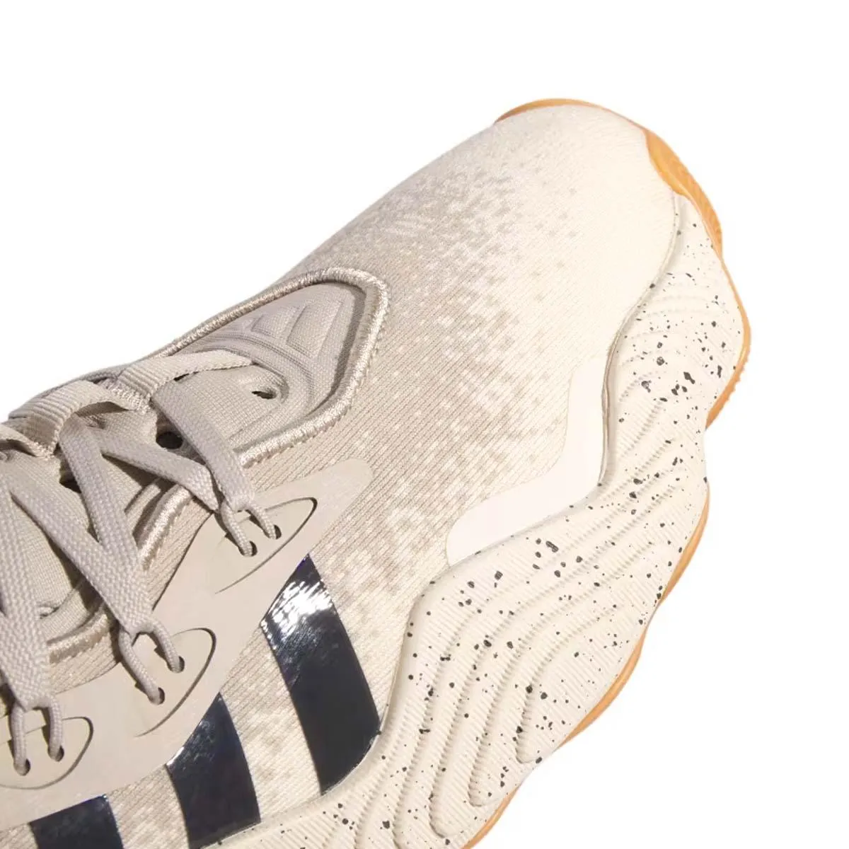 Robust Pilates Trae Young 3 'Wonder Beige