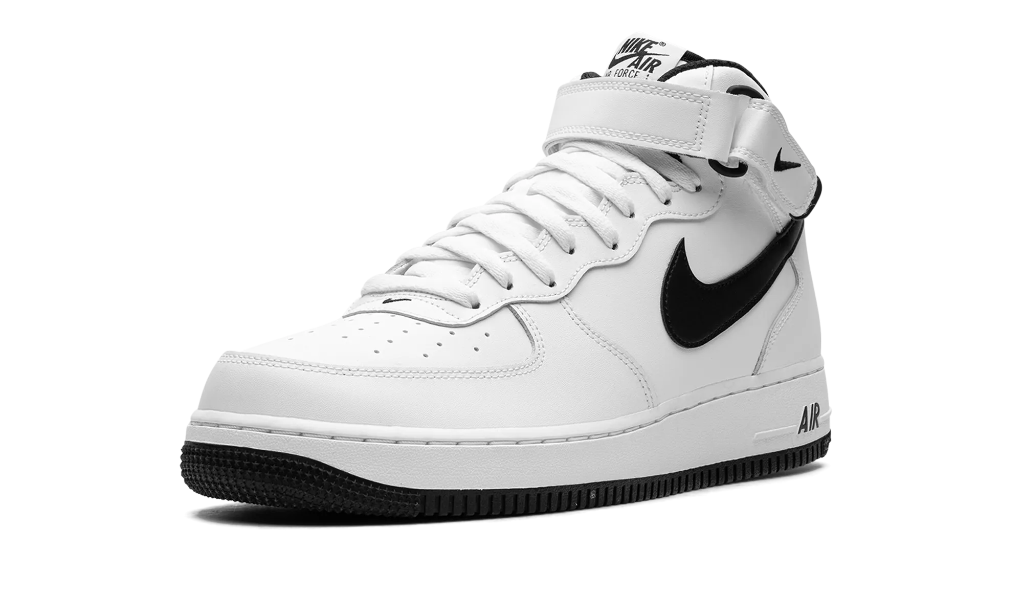 ergonomic Air Force 1 Mid "White/Black"