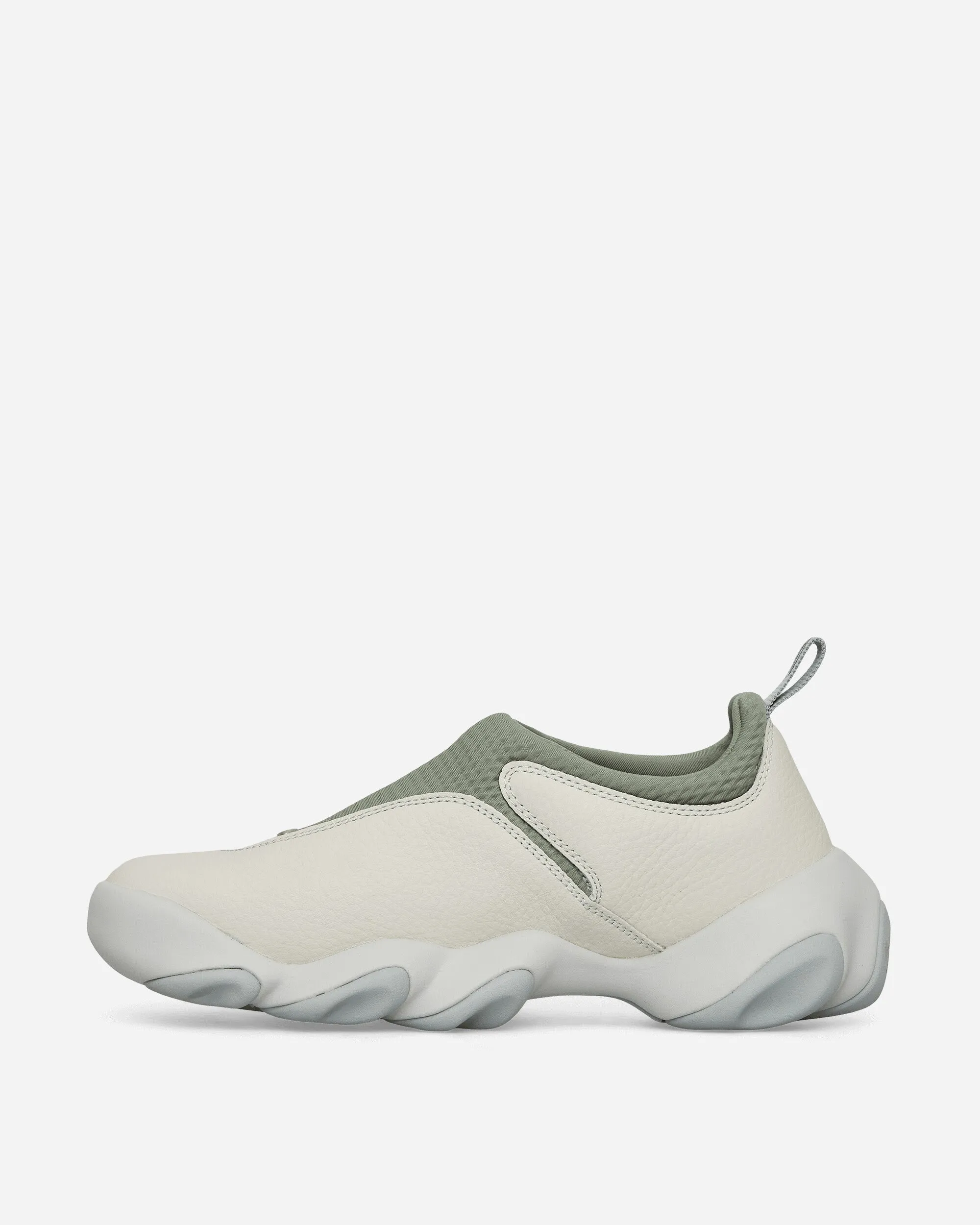 Walk Commute Neutral Footwear Suede Flesh Sneakers Lily Pad / White