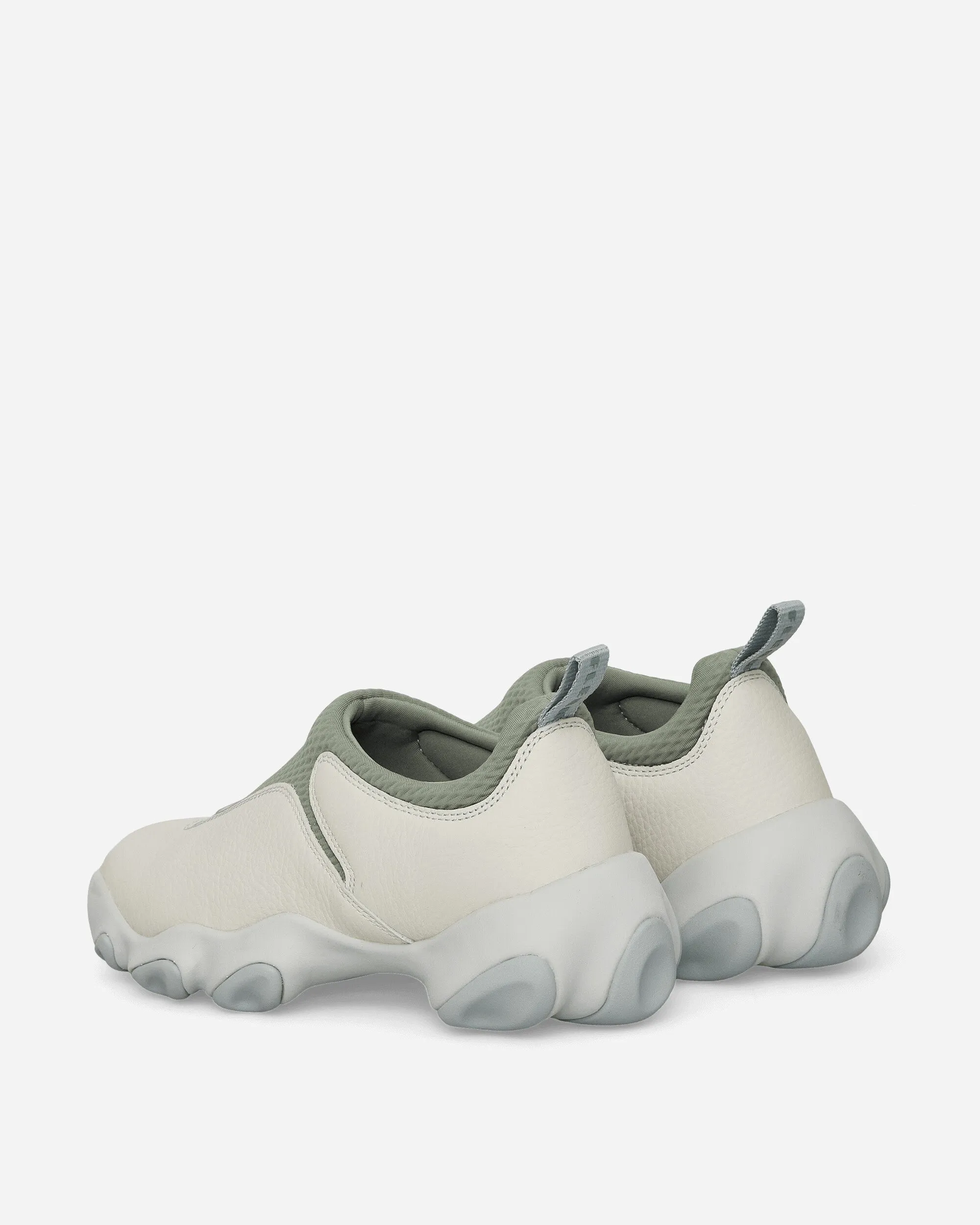 Suede Flesh Sneakers Lily Pad / White Sweat Wicking Lifestyle Wear
