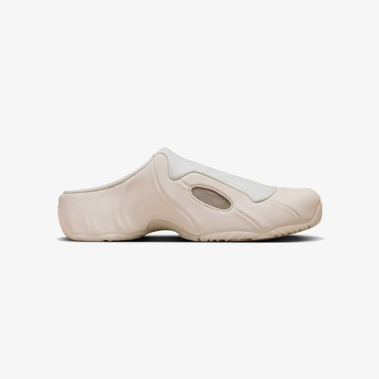 Eco-Friendly Footwear Clogposite