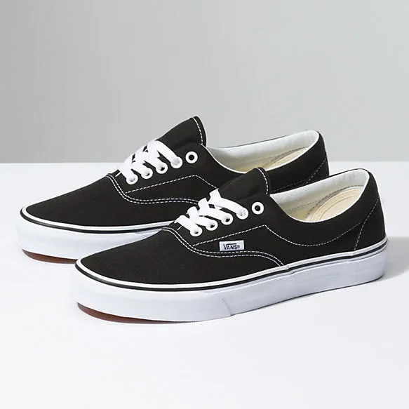 Outfit Key Hill Walk UA Era VN000EWZBLK