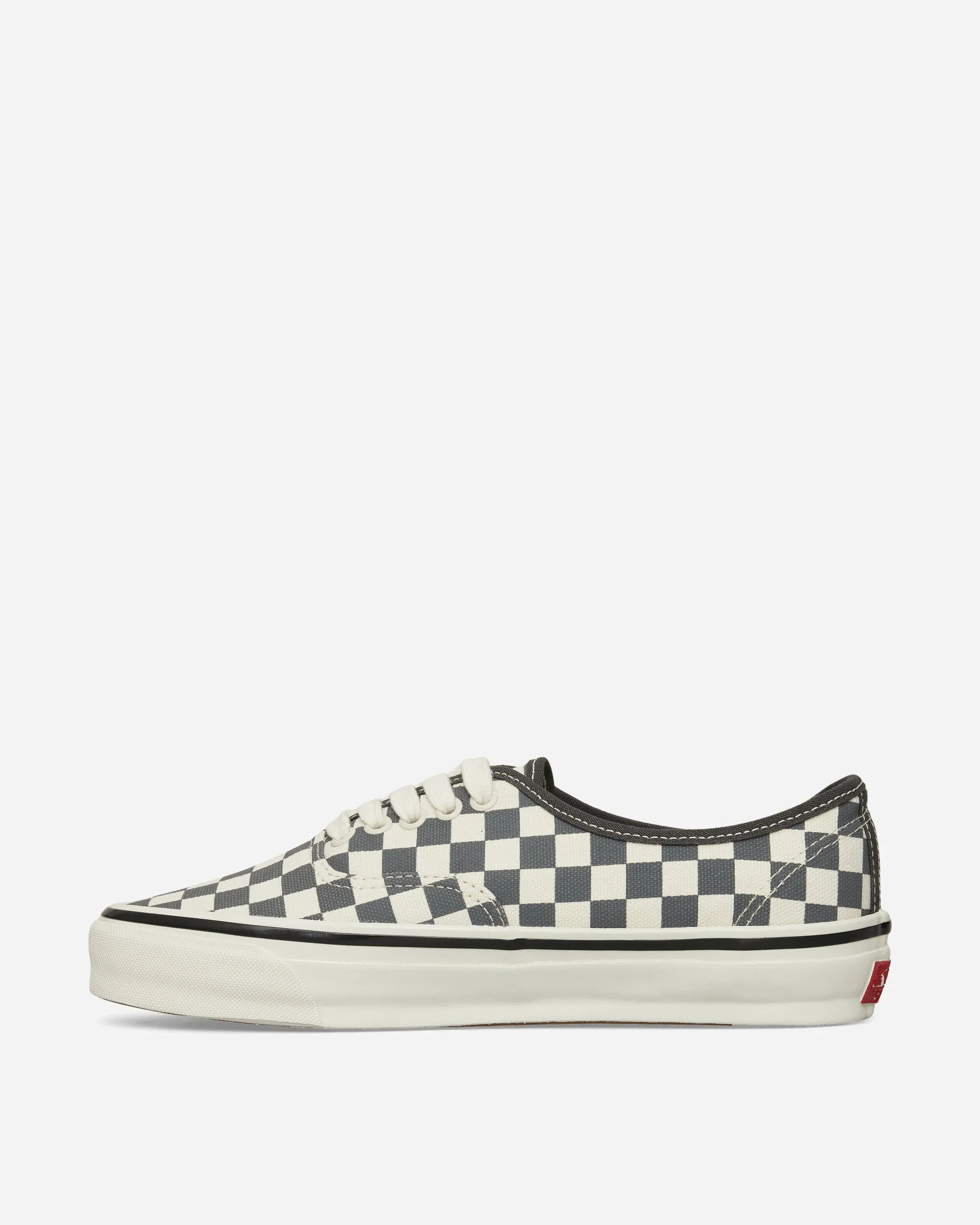 Durable Form Tennis Sneakers Authentic LX 44 Sneakers Asphalt / Marshmallow