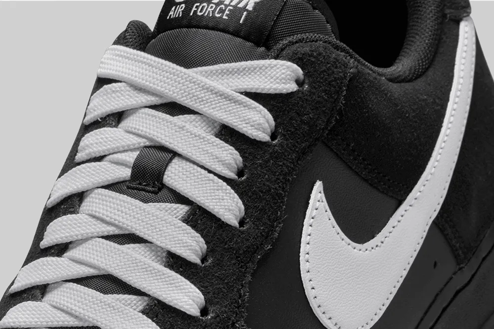 Flexible Motion ZipUpClosure Nike Air Force 1 '07 LV8 'Black and White'