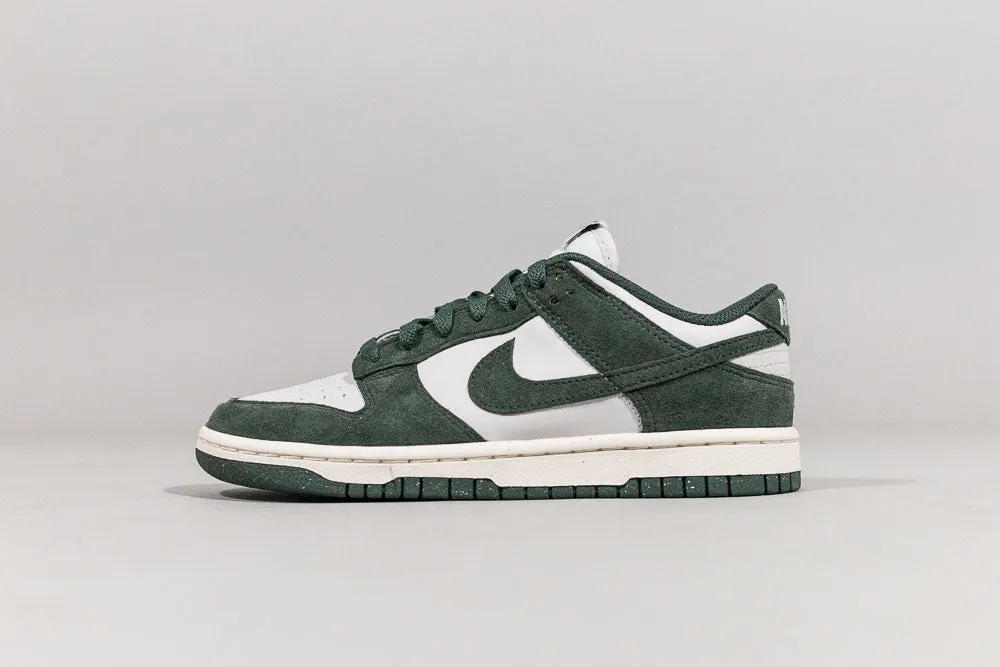 Fast Walk Nike Dunk Low Next Nature 'Vintage Green'
