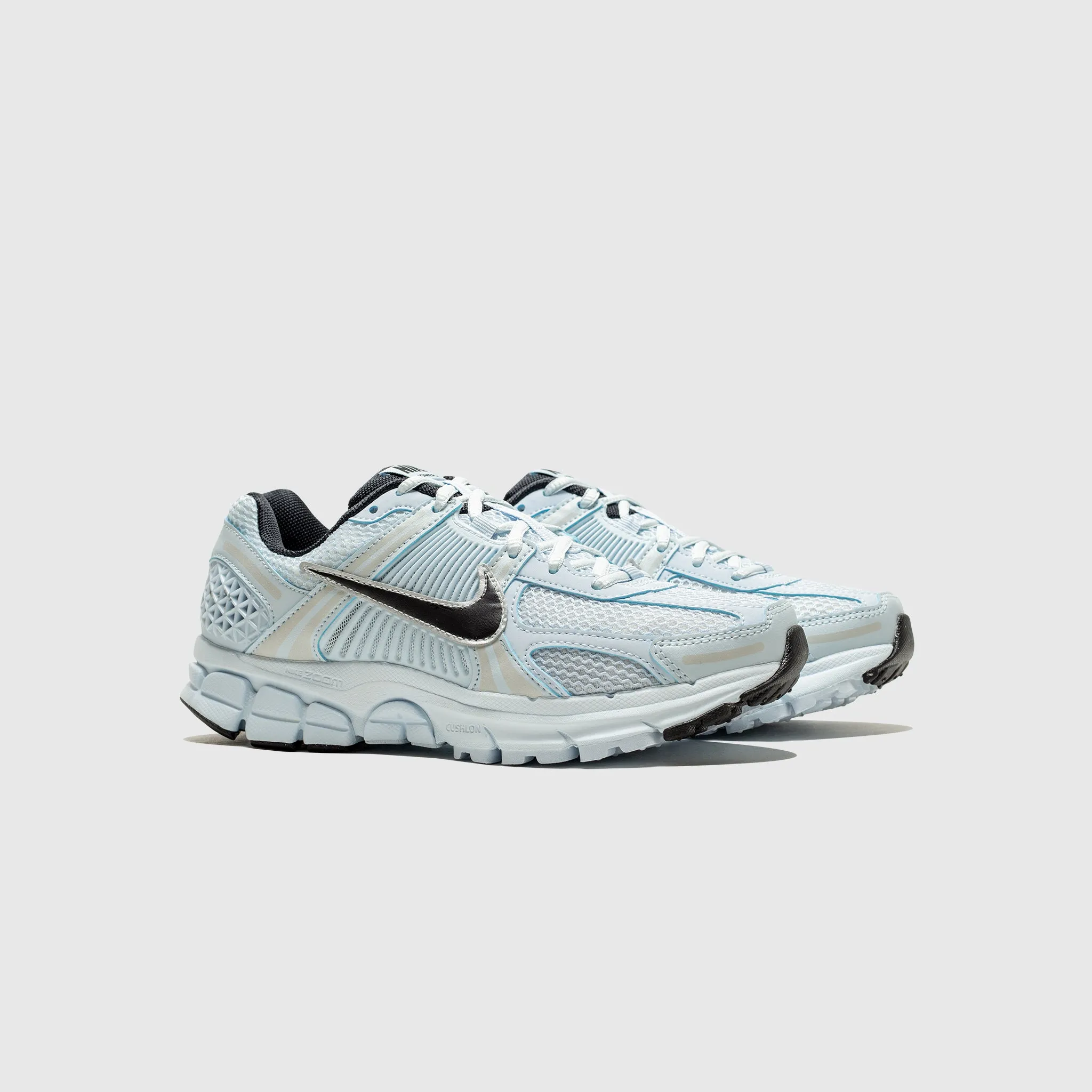 All Terrain Grip Pattern WMNS ZOOM VOMERO 5 "BLUE TINT"