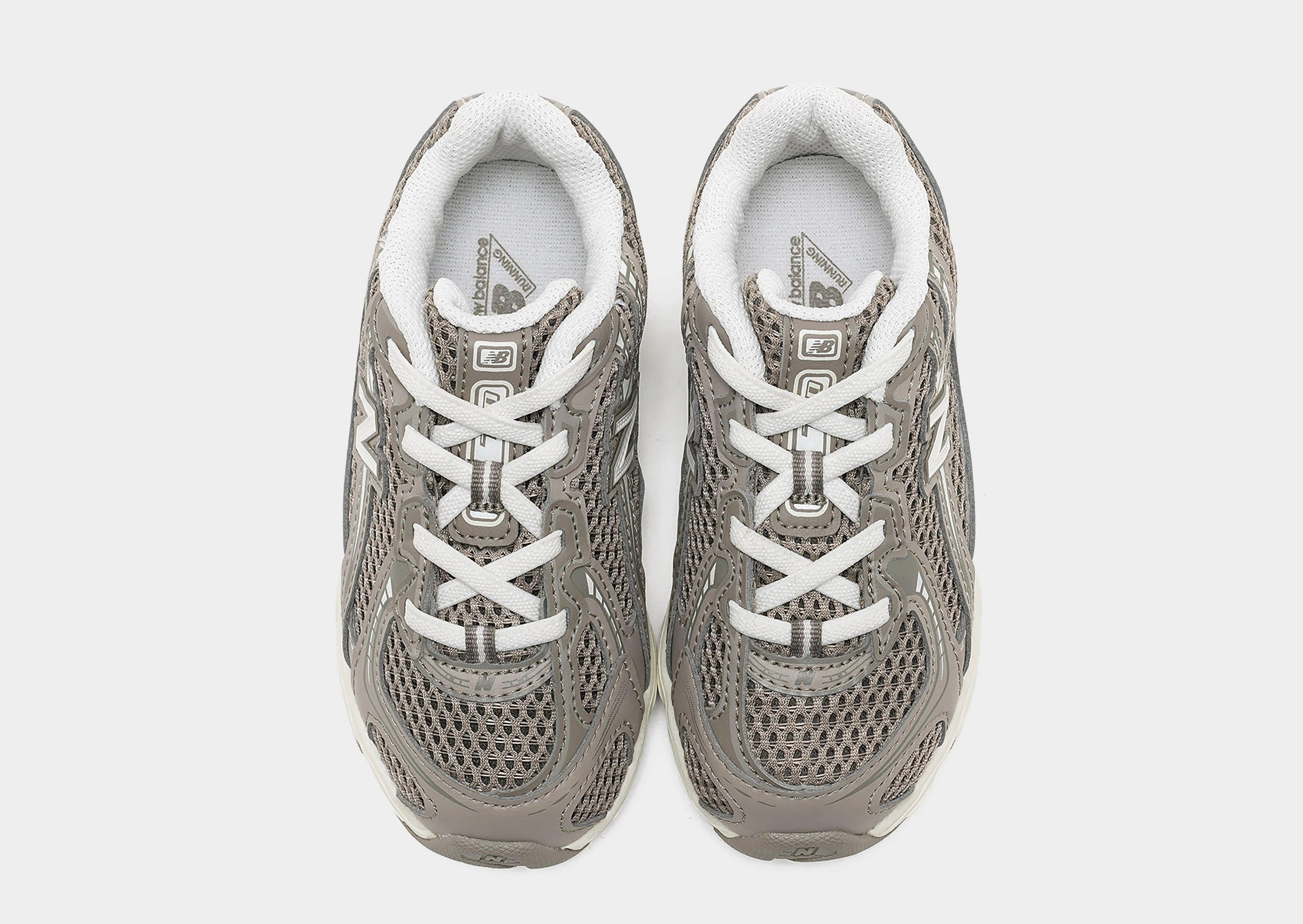 hydro - resistant running shoes mesh - upper - feature shoes 740 Children's