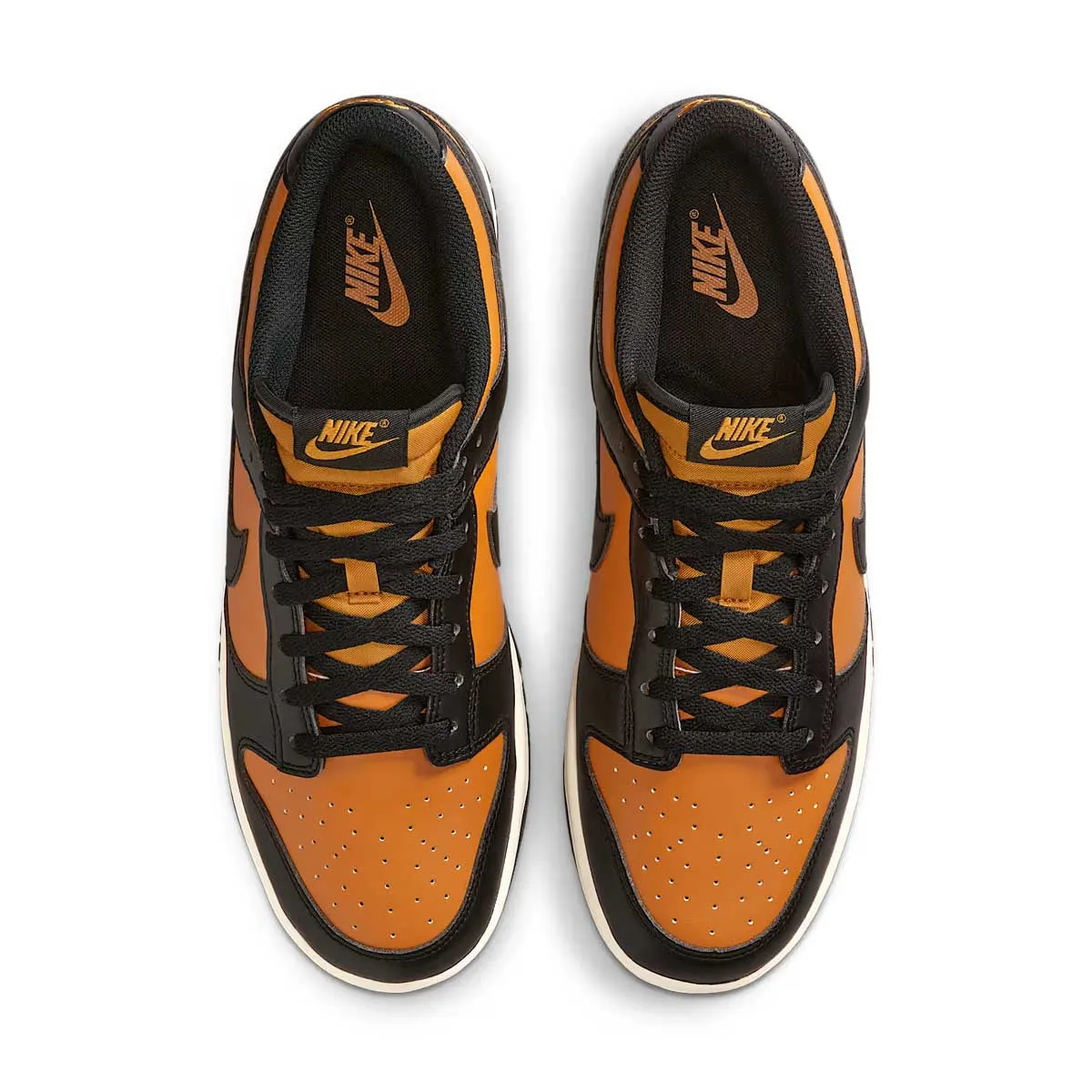 Retro-inspired performance Dunk Low Retro 'Desert Ochre'