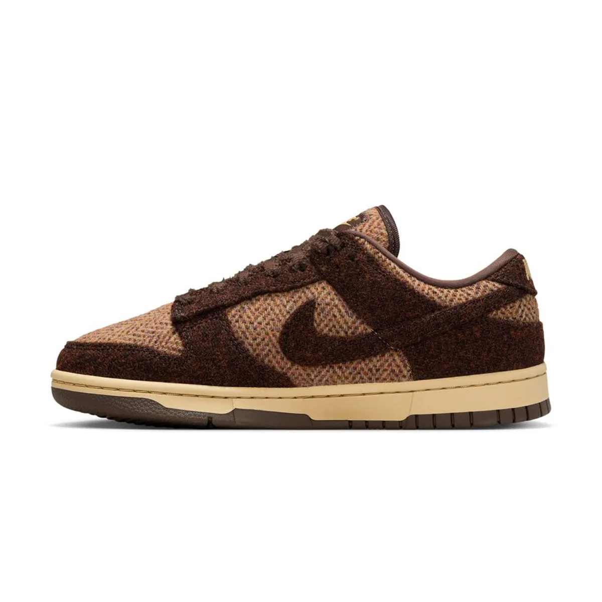 mountain climbers   Harris Tweed Wmns Dunk Low 'Sesame Violet Mist'