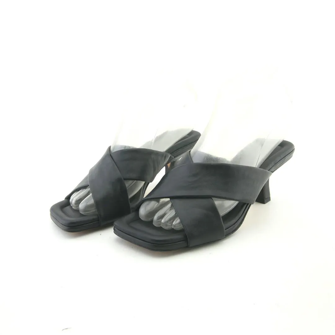 VINCE CECILA premium design