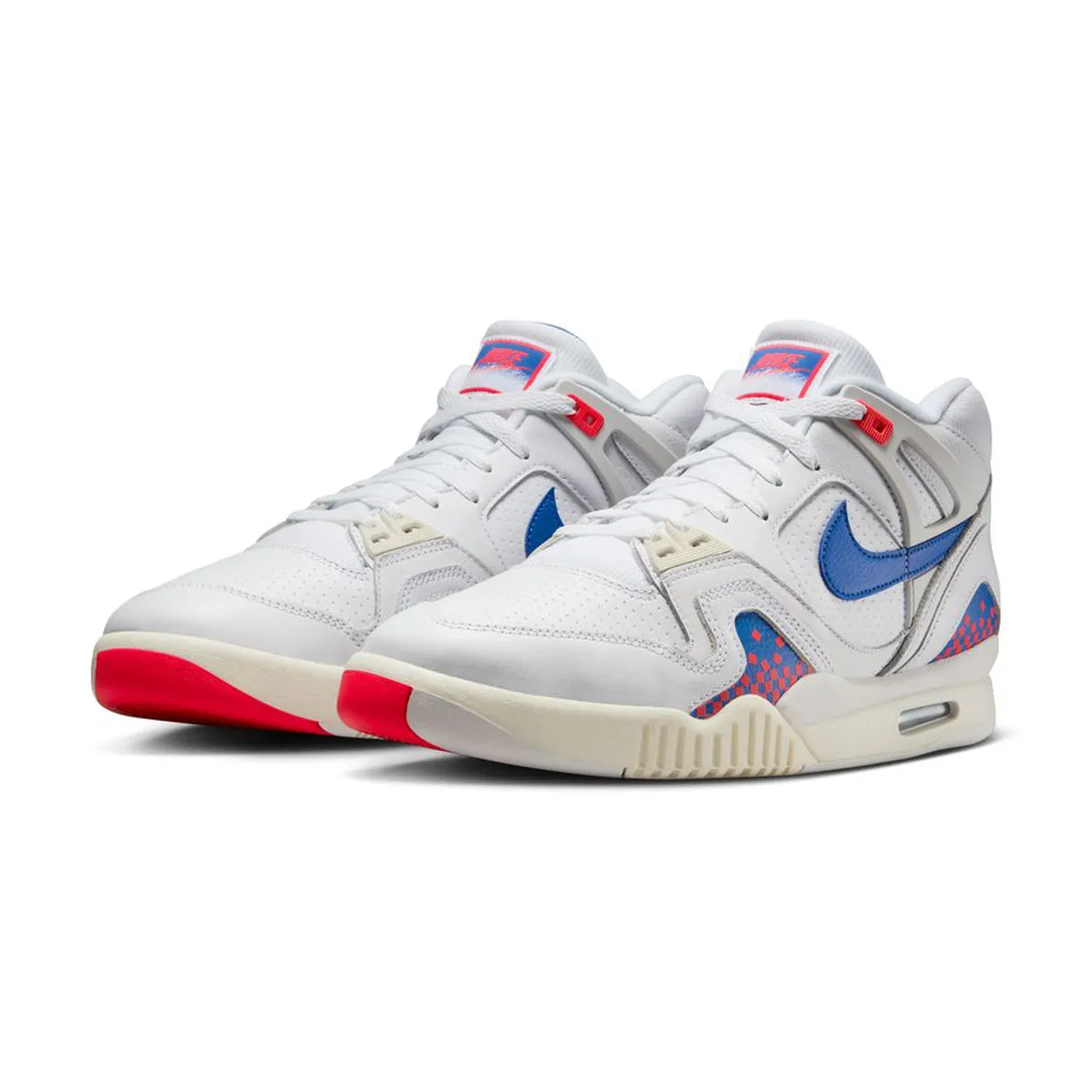 park athlete - style Air Tech Challenge II Qs 'Pixel'