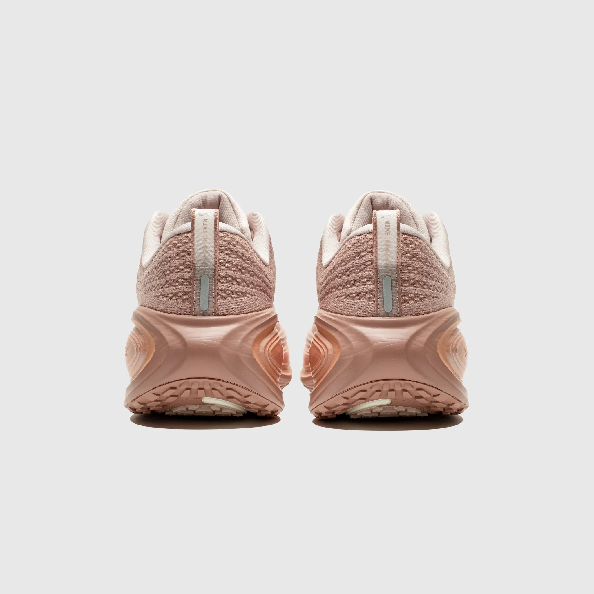 VOMERO PLUS "ROSE GOLD" Slip On Design Compression Zones