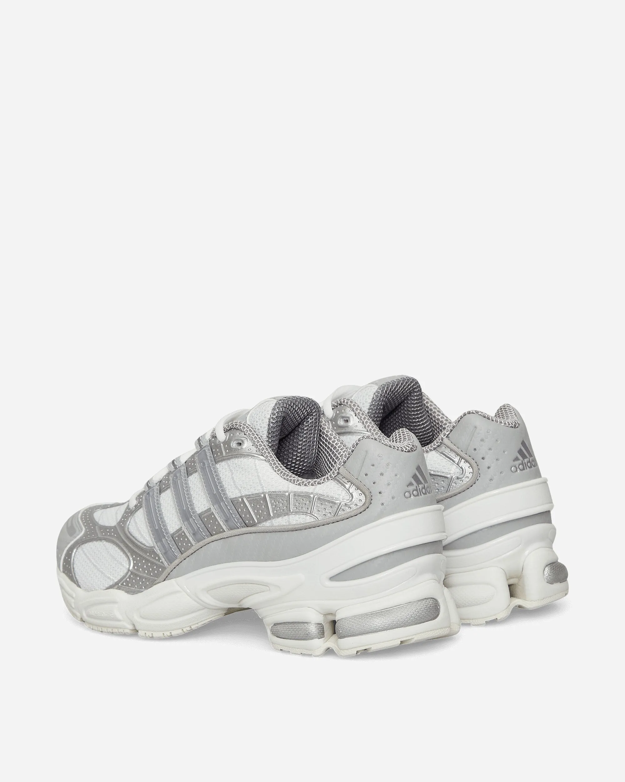 Distinctive flair Ozweego Pro Sneakers Cloud White / Silver Metallic / Core White