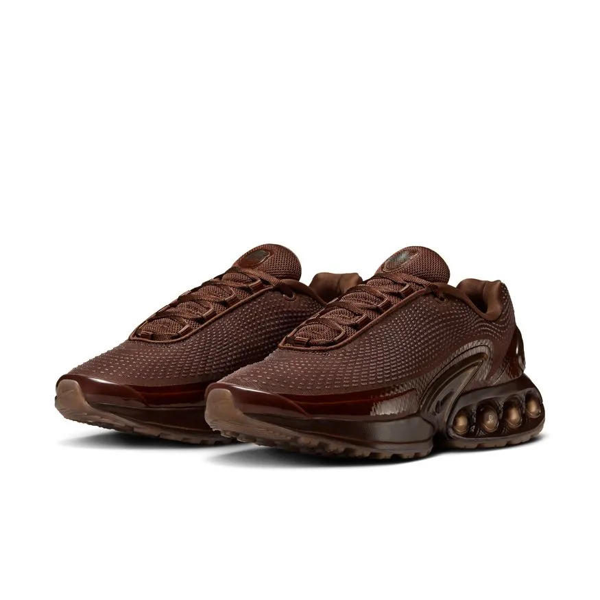 W Nike Air Max Dn x Isamaya Ffrench HQ3837-200 Ventilated Fast Go