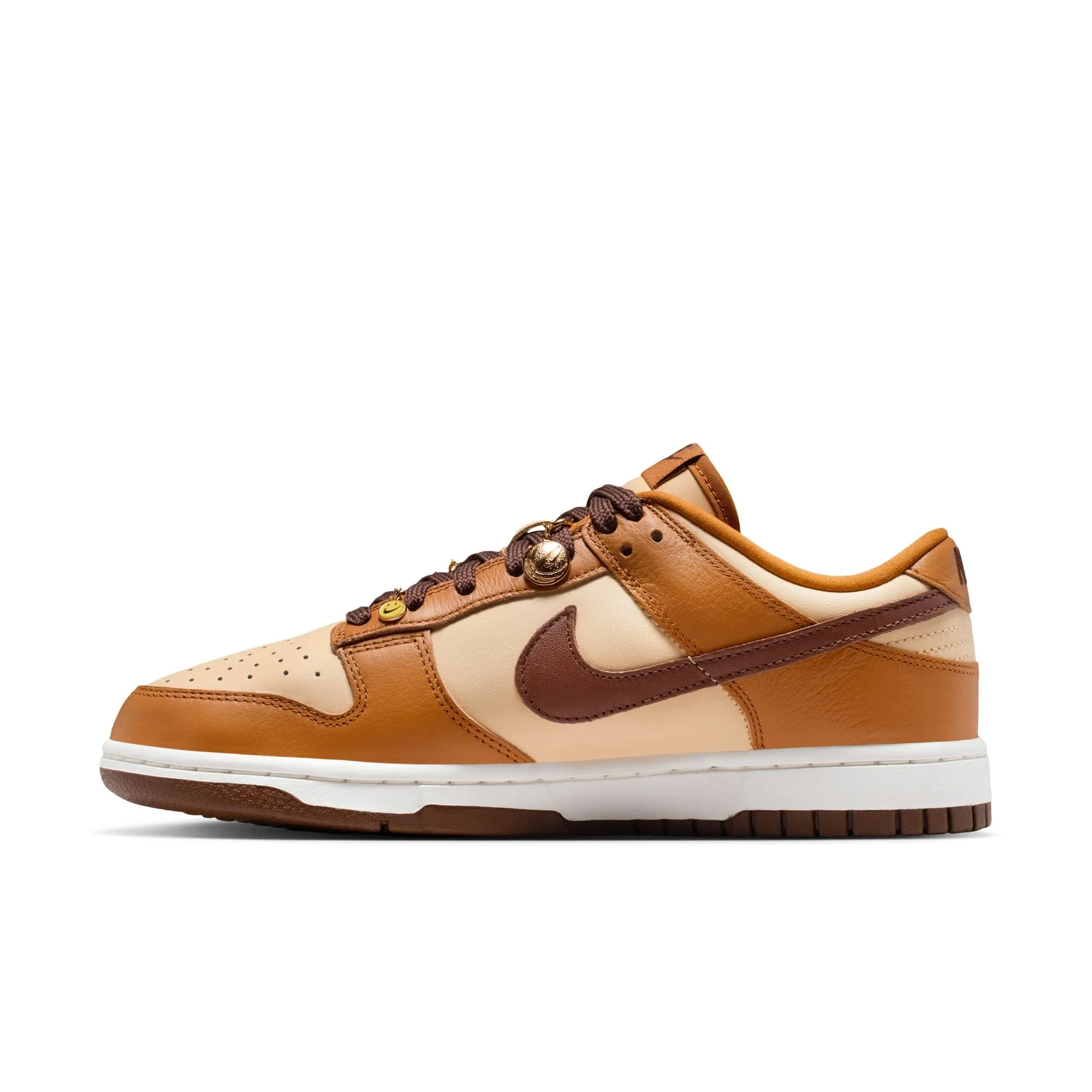 W Nike Dunk Low SE HQ7487-700 Adult Ease