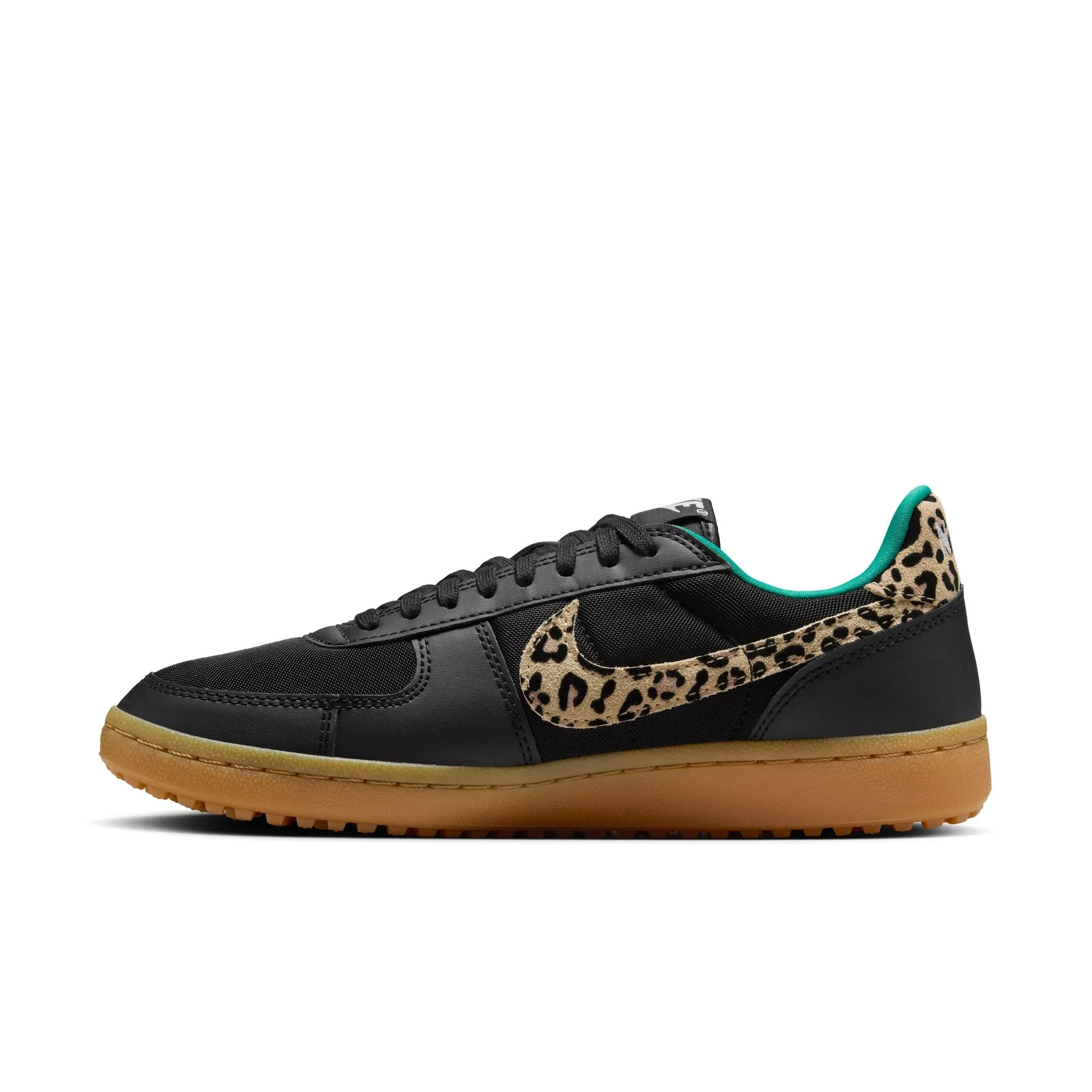 Calm Step W Nike Field General SE IF1742-001