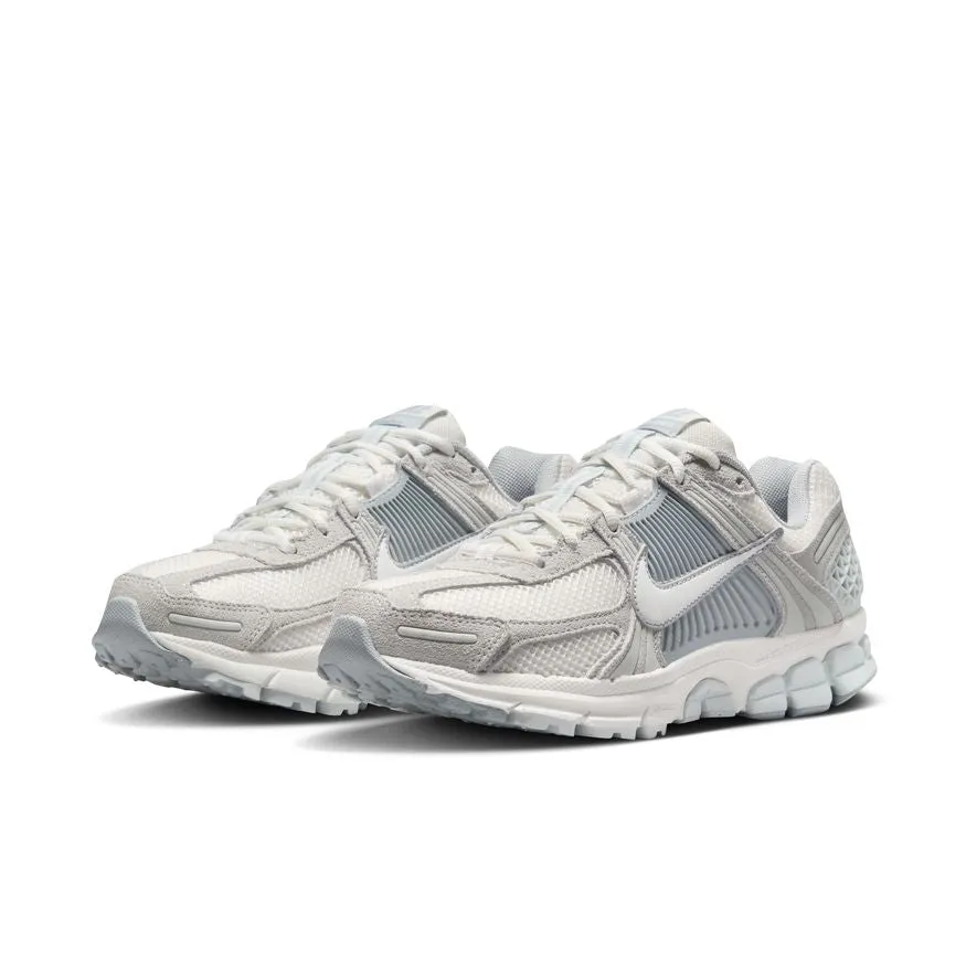 Quick Life Resort Mood W Nike Zoom Vomero 5 HQ0458-001