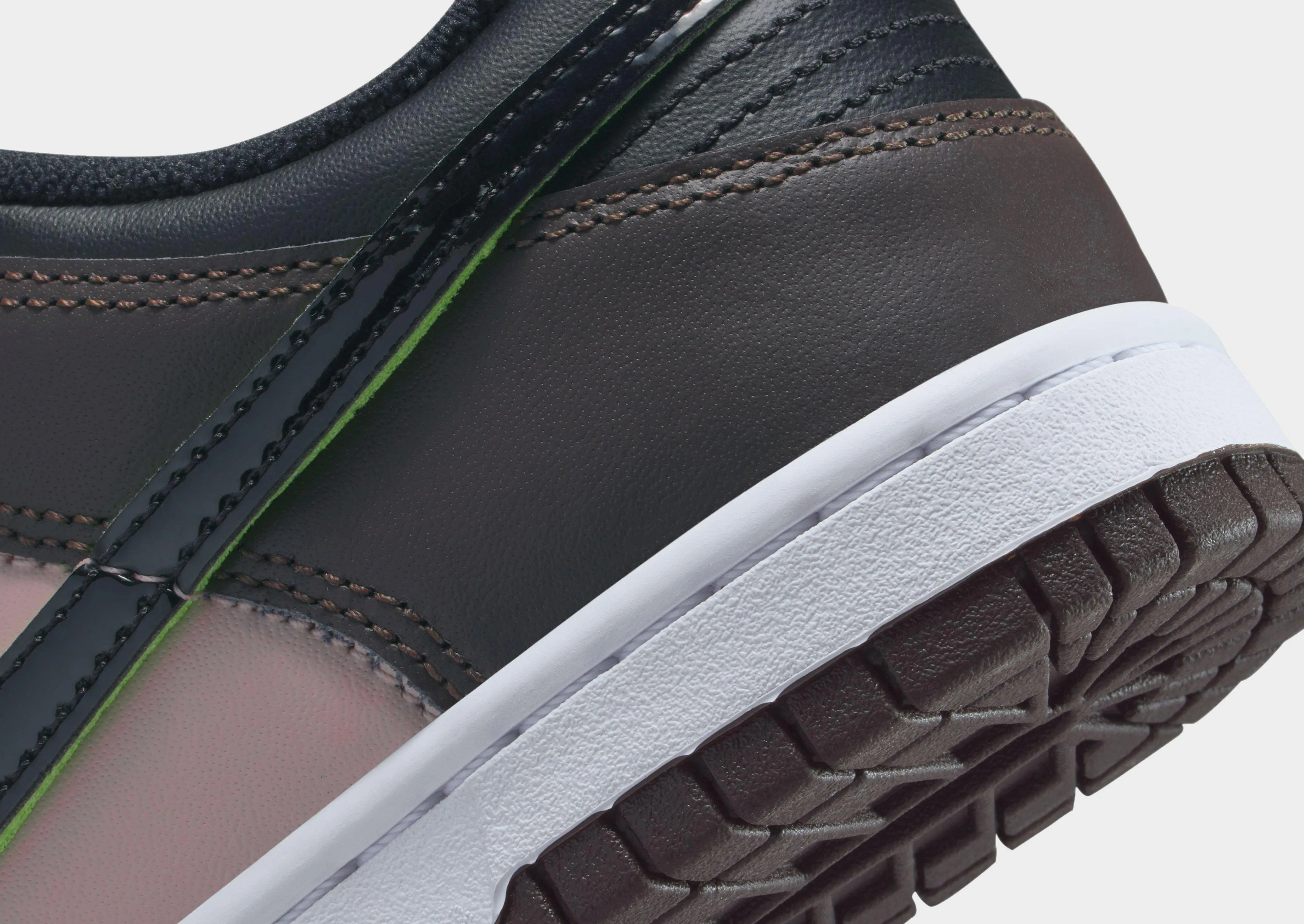 Dunk Low SE Junior's Win Step