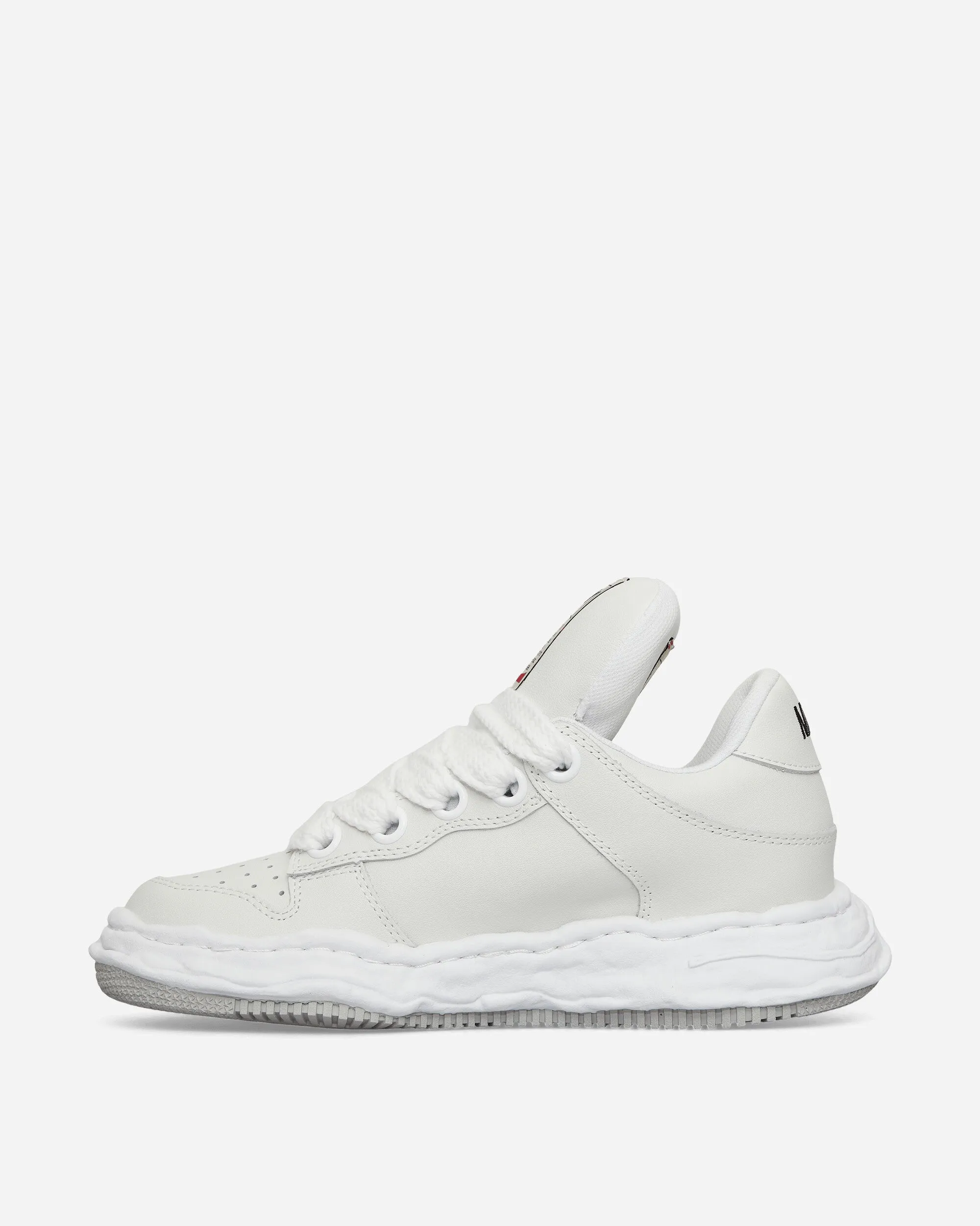 Wayne Puffer OG Sole Leather Low Sneakers White Functional Look