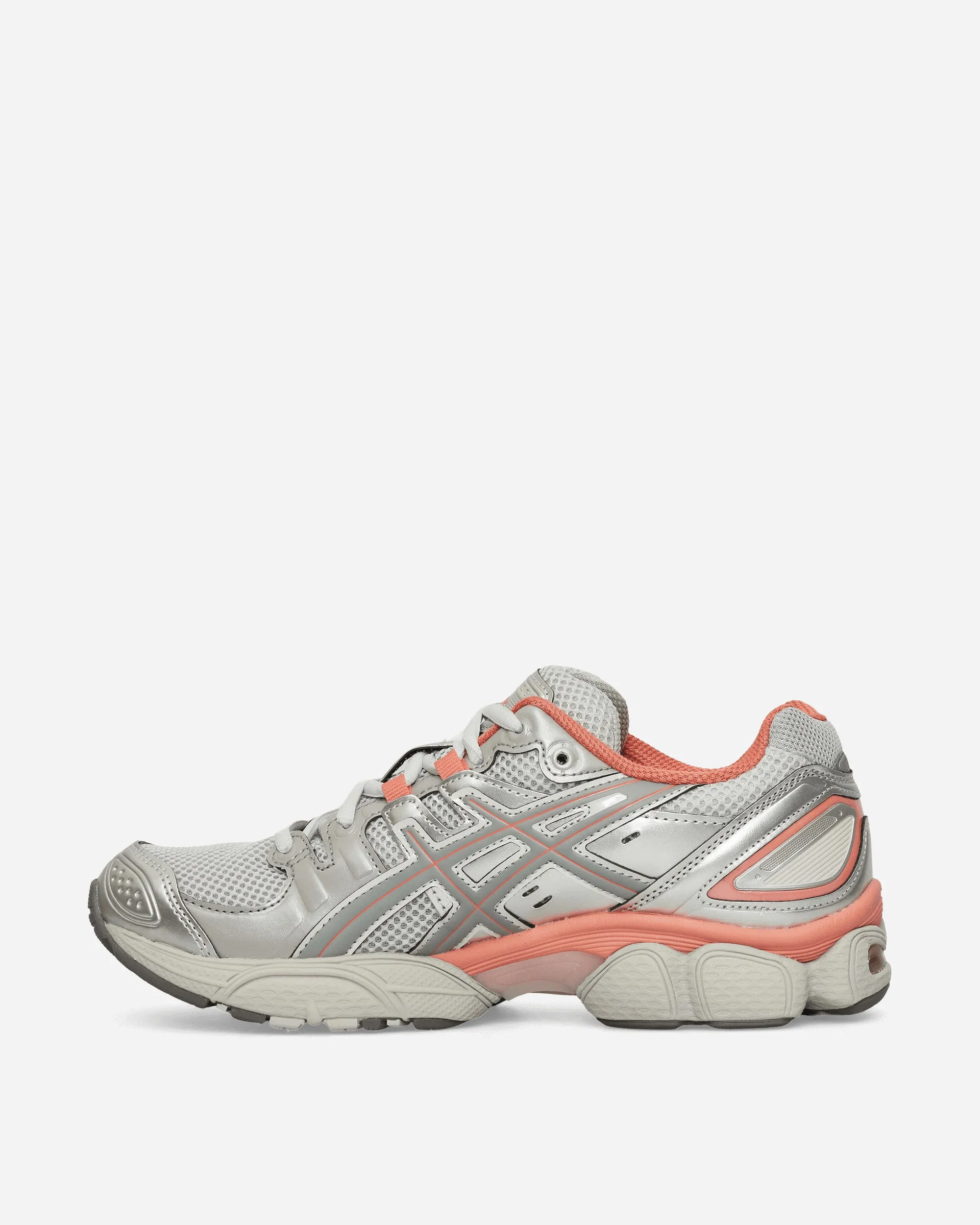 GEL-Nimbus 9 Sneakers Cloud Grey / Clay Grey Vegan Leather Alternatives Sleek Finish