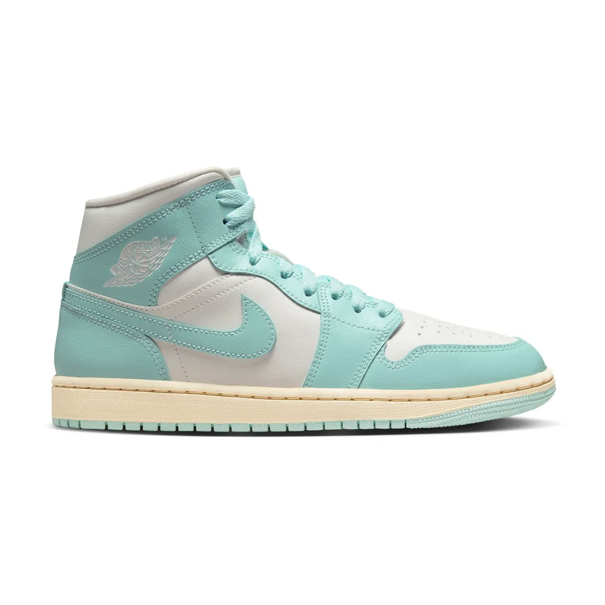 Trend-setting wear Wmns Air Jordan 1 Mid 'Light Dew Muslin'