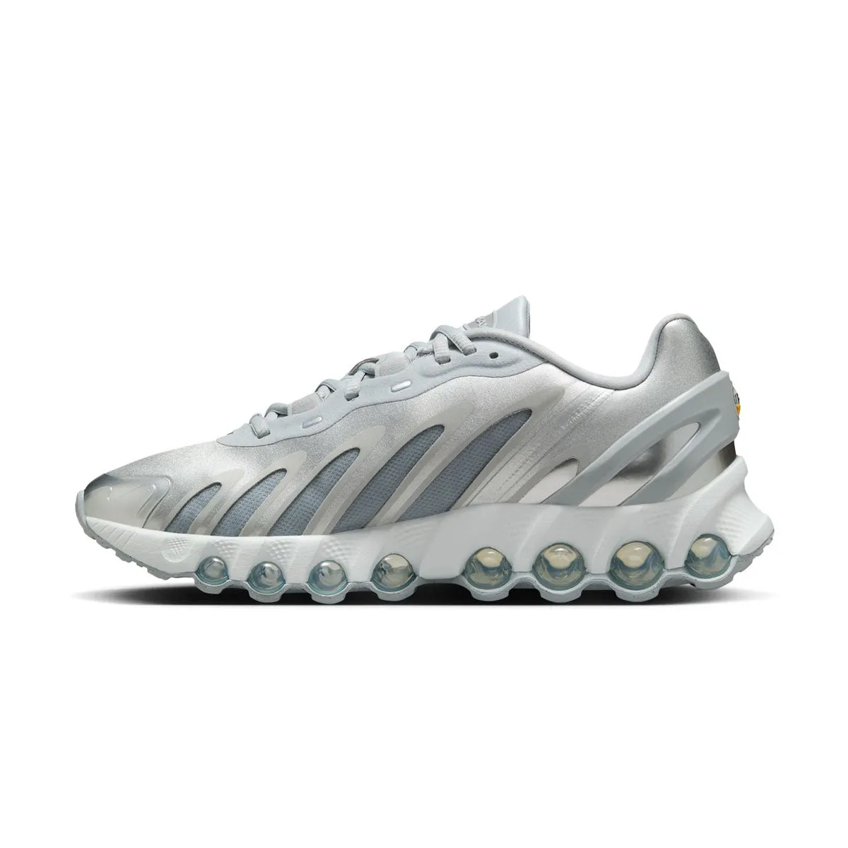 Wmns Air Max DN8 'Wolf Grey Off White' Structured grip Vibrant fit
