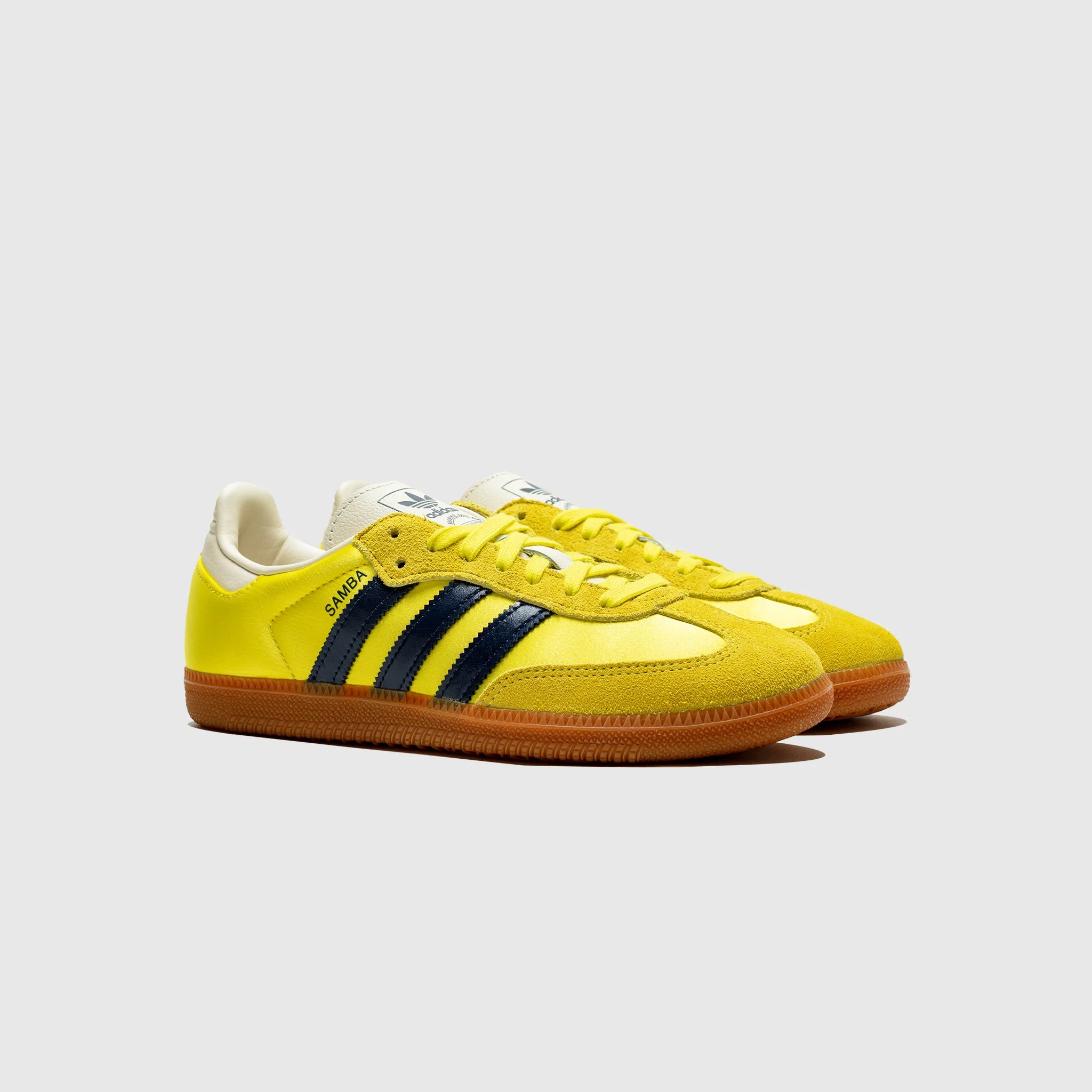 WMNS SAMBA OG Mid Top Design Breathable Support