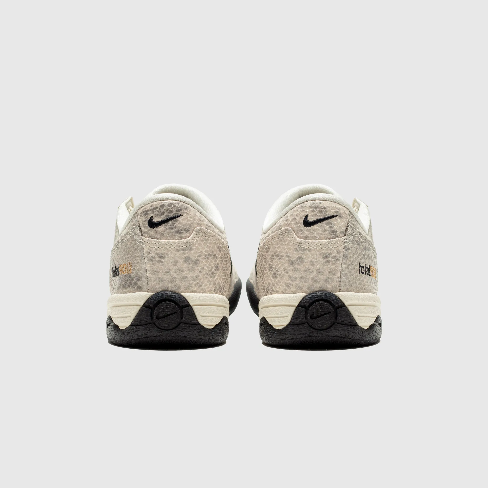 WMNS TOTAL 90 SE "PALE IVORY SNAKESKIN" Comfort Synthetic Torsional Stability
