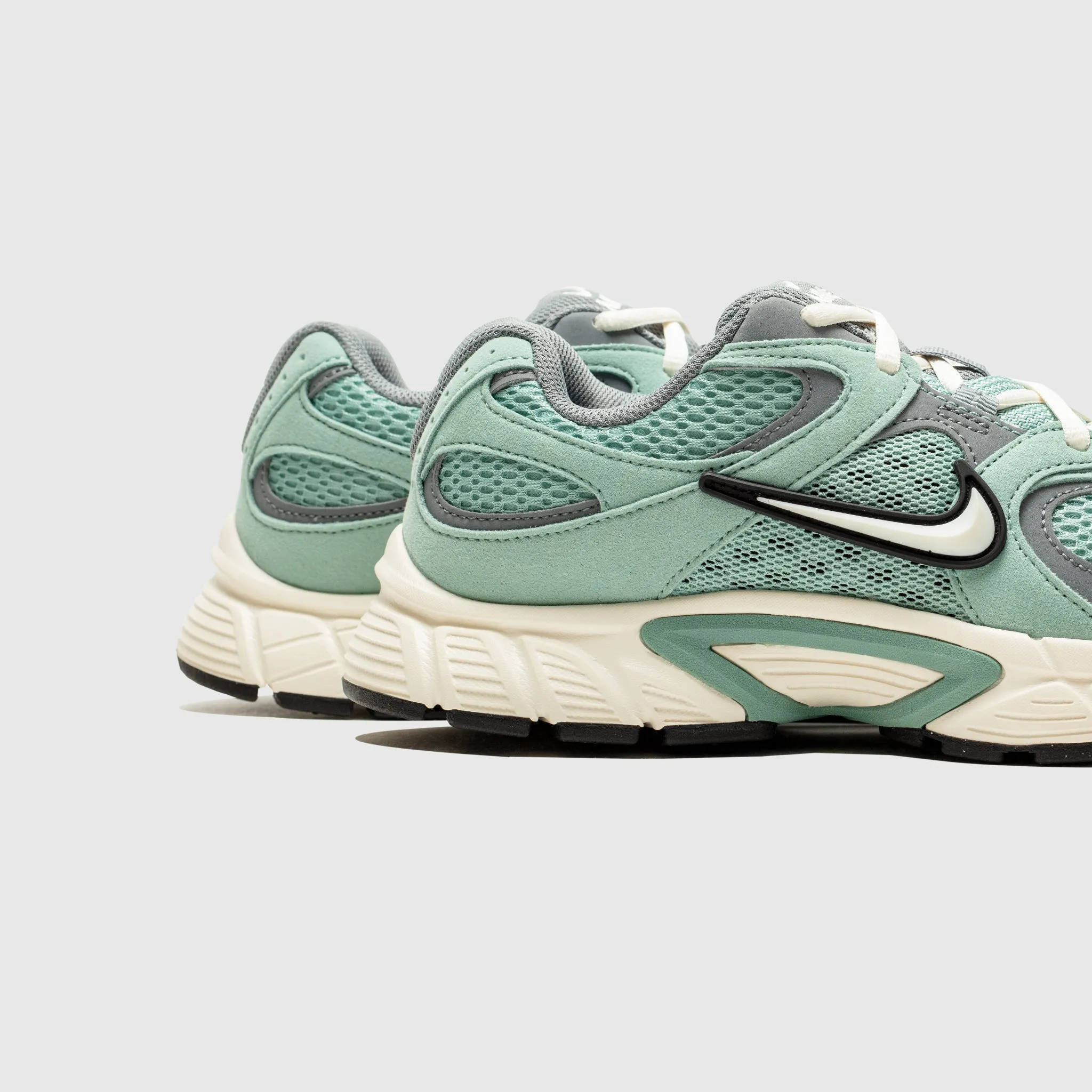 Lightweight EVA Foam Vented Heel Panel WMNS V5 RNR "CANNON"