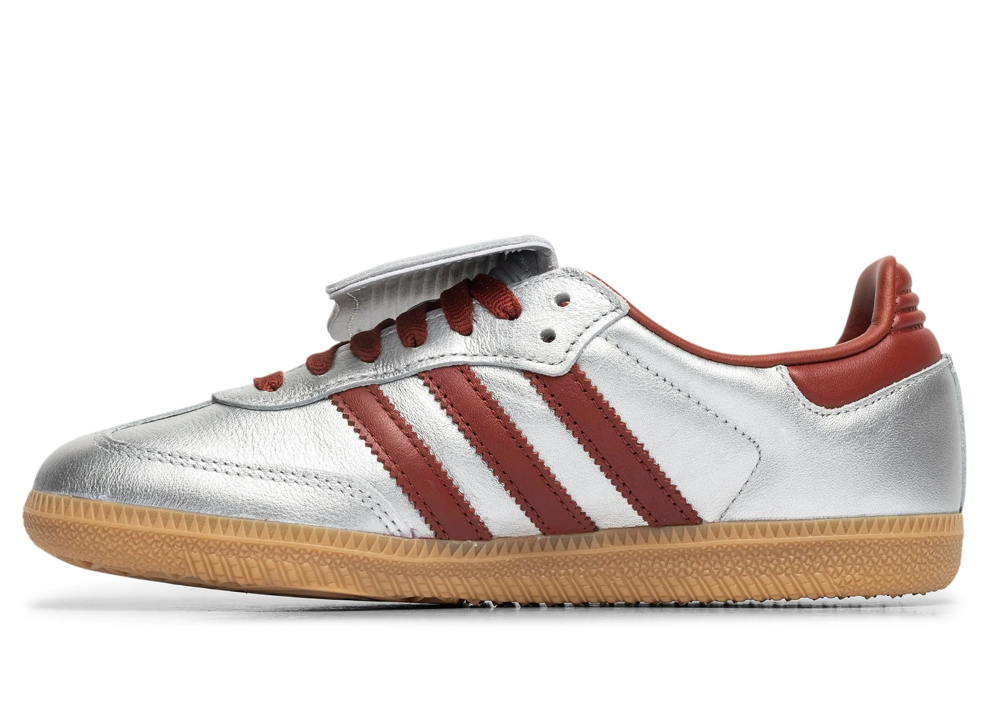 Distinctive cushioning Women's Adidas Samba LT