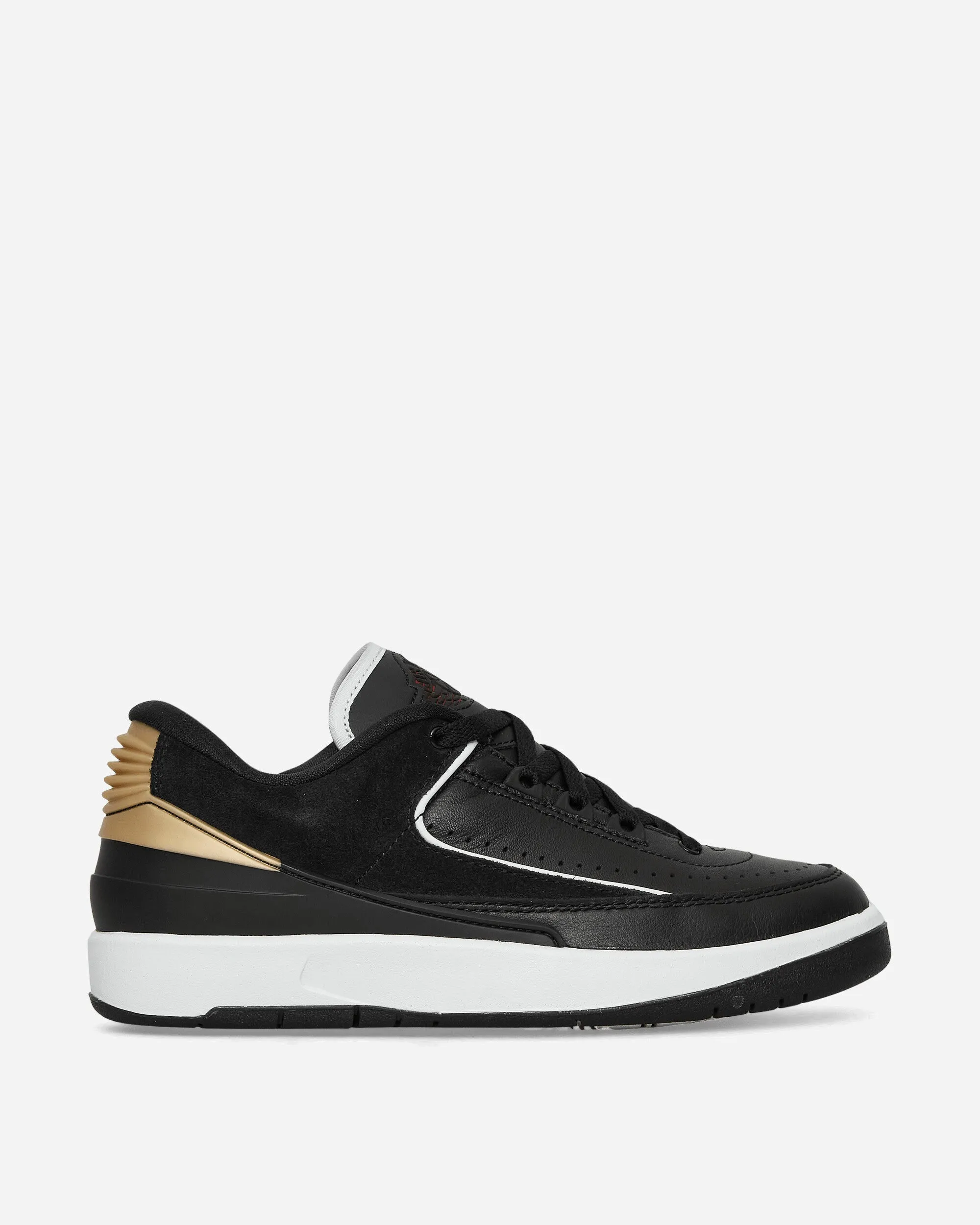 Women's Air Jordan 2 Retro Low Sneakers Black Body Movement Versatile Design