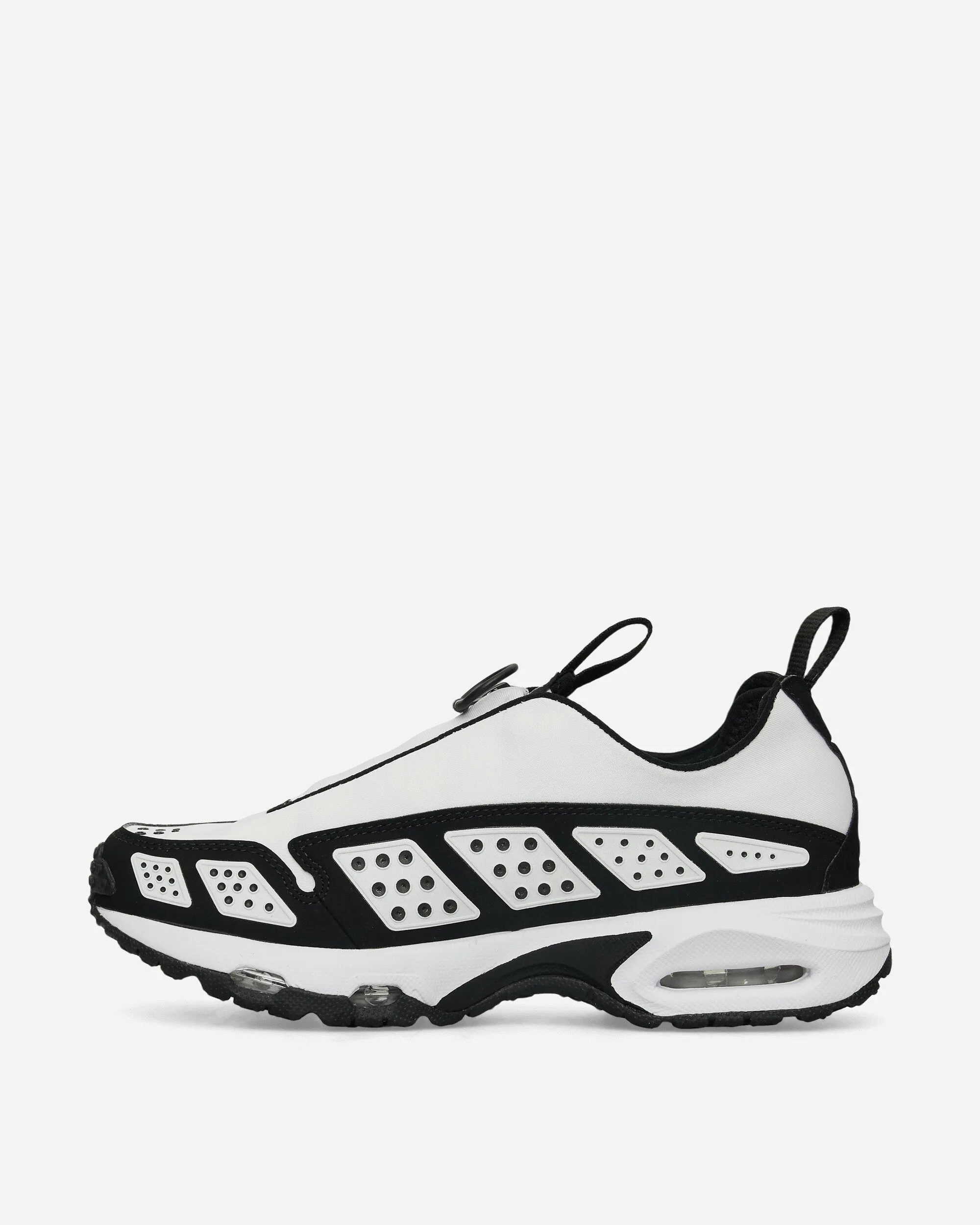 Ventilation Perforation Systems Motion Control Arch Women's Air Max SNDR Sneakers White / Black
