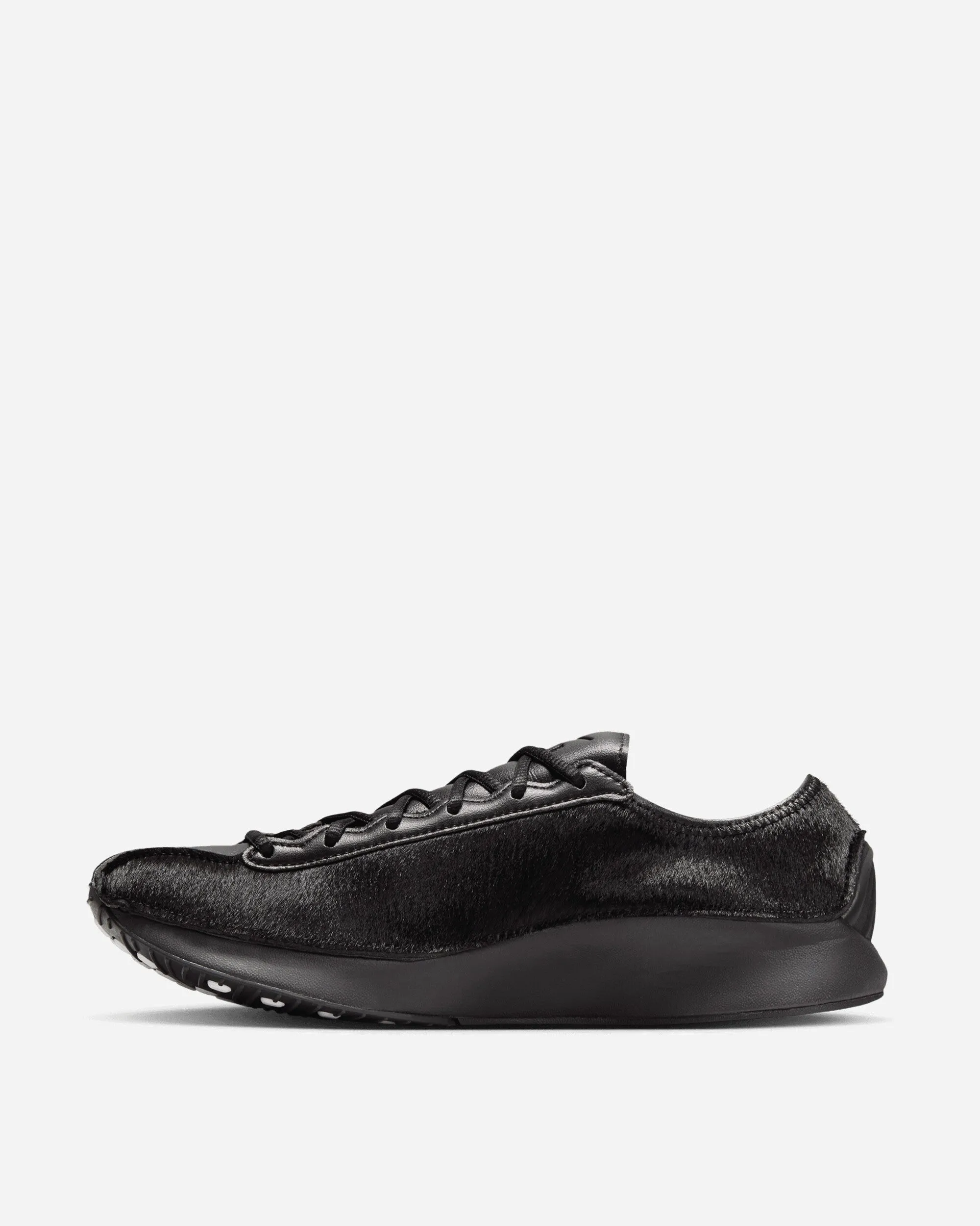 Resilient Form Torsional Rigidity Enhancements Women's Air Superfly Sneakers Black / Off Noir
