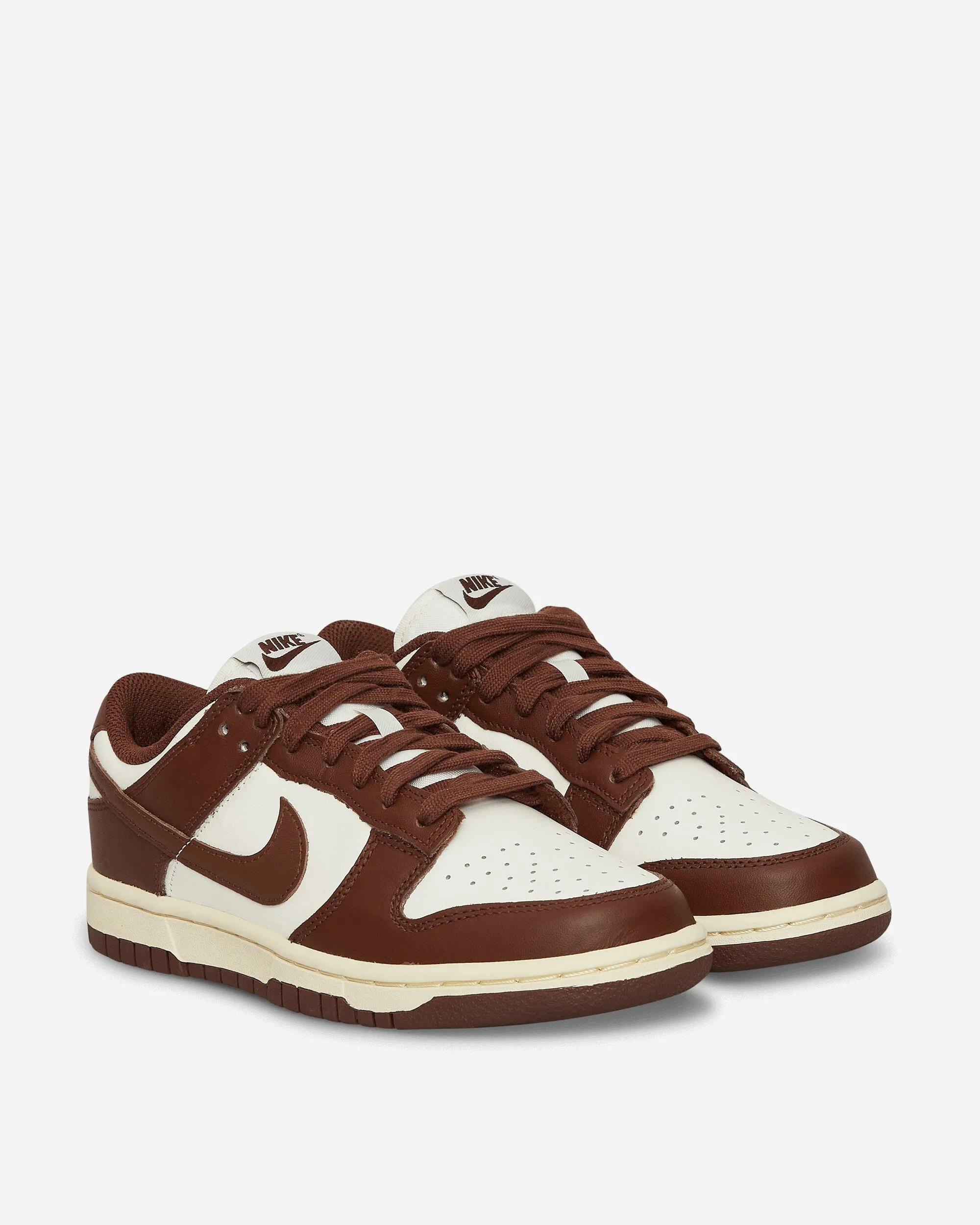 Women's Dunk Low Sneakers Sail / Cacao Wow Lace Free Recycled Components