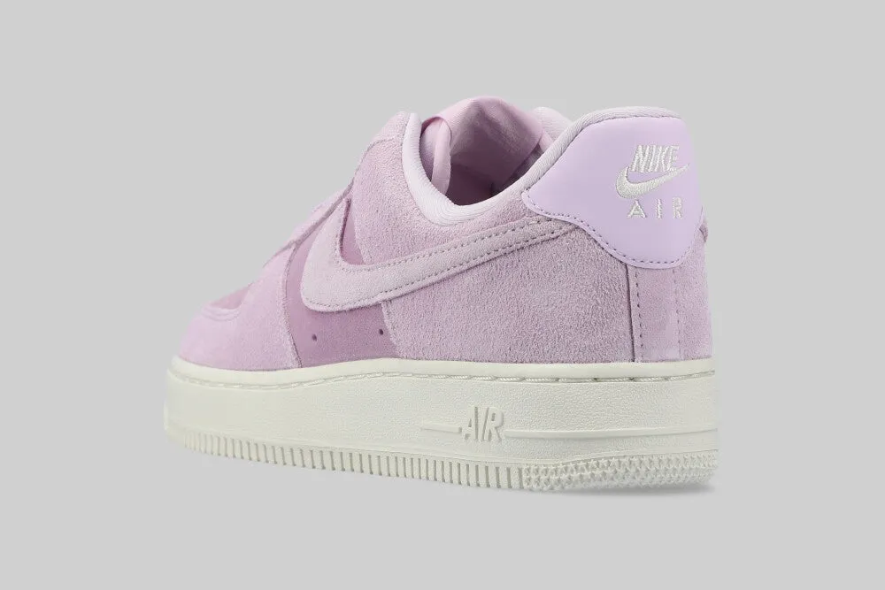 Custom Style Women's Nike Air Force 1 '07 'Doll Sail'