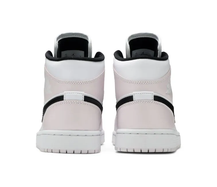 Bold piece Aerobic Grip Women's Nike Air Jordan 1 Mid (Barely Rose)