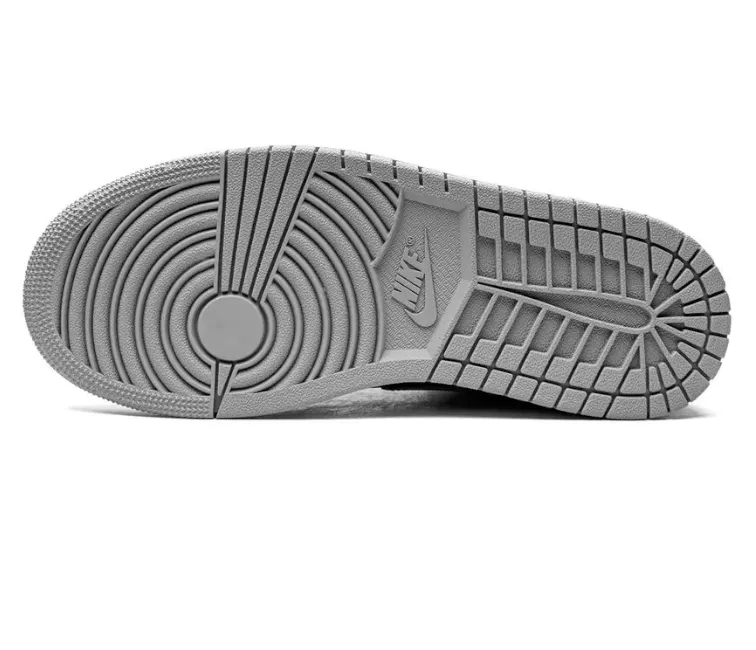 Step Cushion Women's Nike Air Jordan 1 Mid (Shadow)