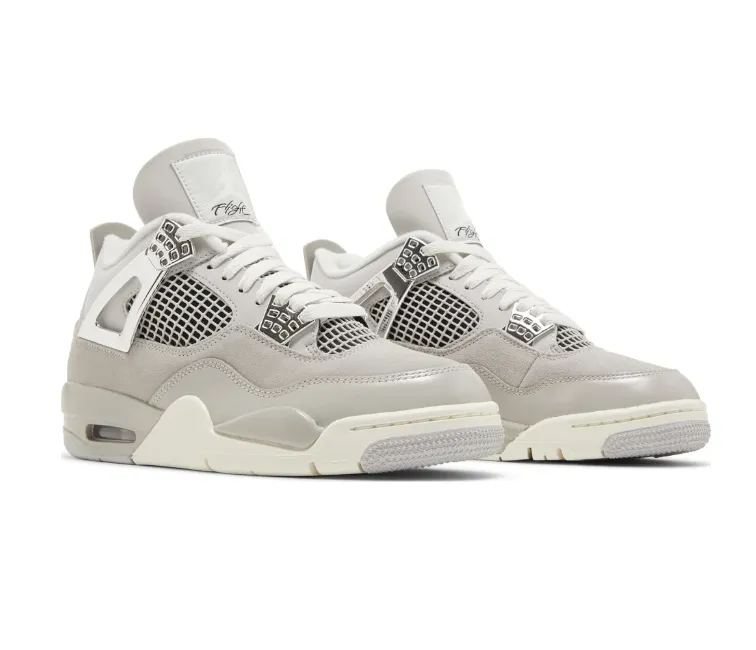 Womens Nike Air Jordan 4 Retro (Frozen Moments) Ultra-soft feel
