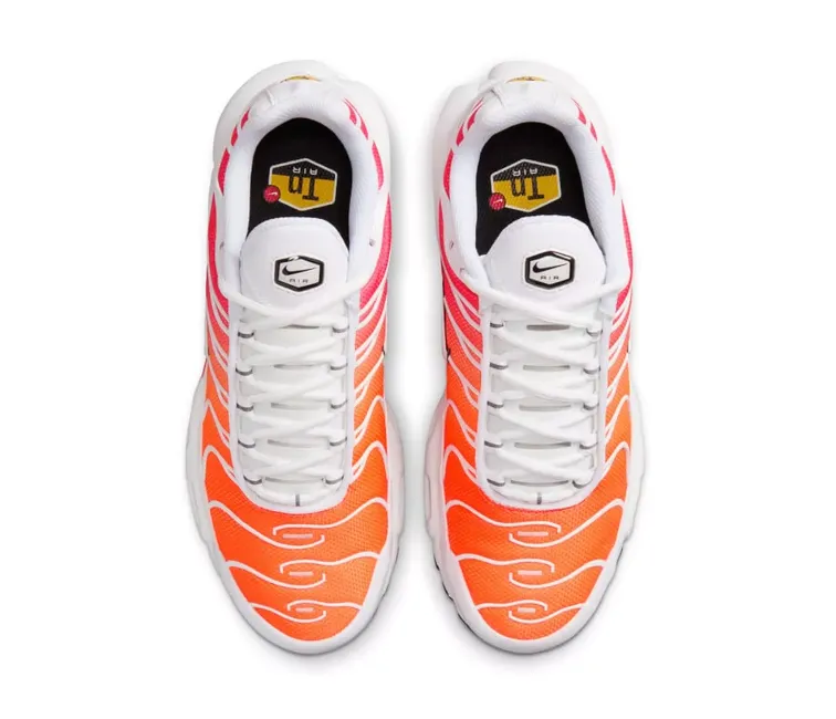 Active Lifestyle Versatile Usage Women's Nike Air Max Plus TN (Ember Glow)