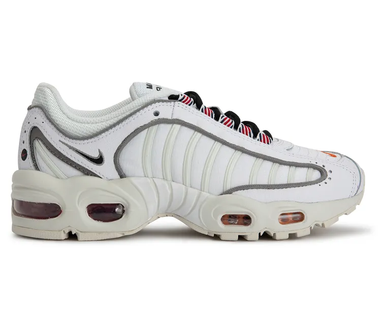 Flat Comfort Abrasion Resistant Heel Women's Nike Air Max Tailwind (Summit White)
