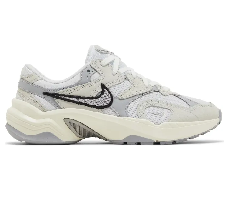 Everyday Performance Women??s Nike AL8 (White/Metallic Silver)