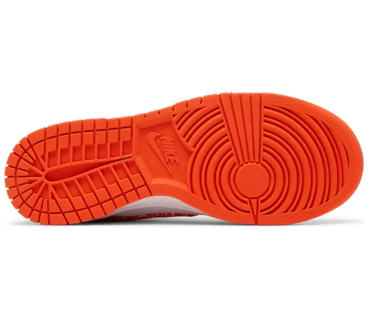 Flexible Torsion Sneaker Stores Women's Nike Dunk Low (Orange Paisley)