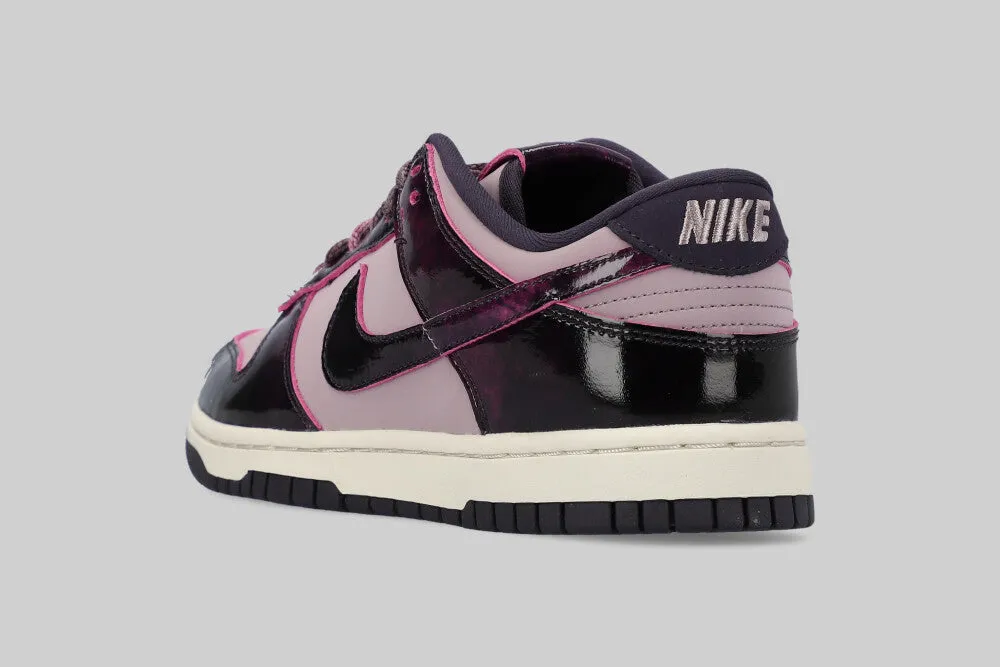 Women's Nike Dunk Low SE Panda 'Light Violet' Gel cushion